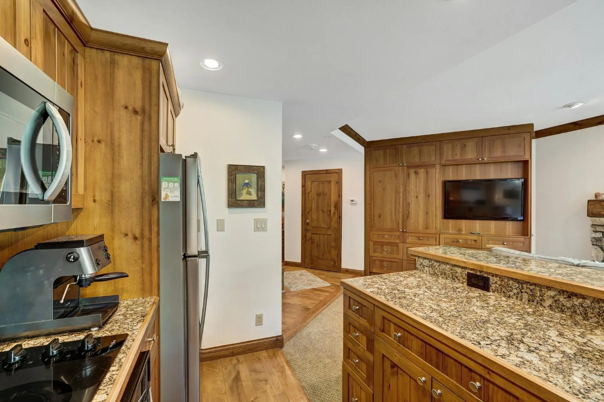 Communal kitchen in Elkhorn Lodge, A Vail Resorts Property