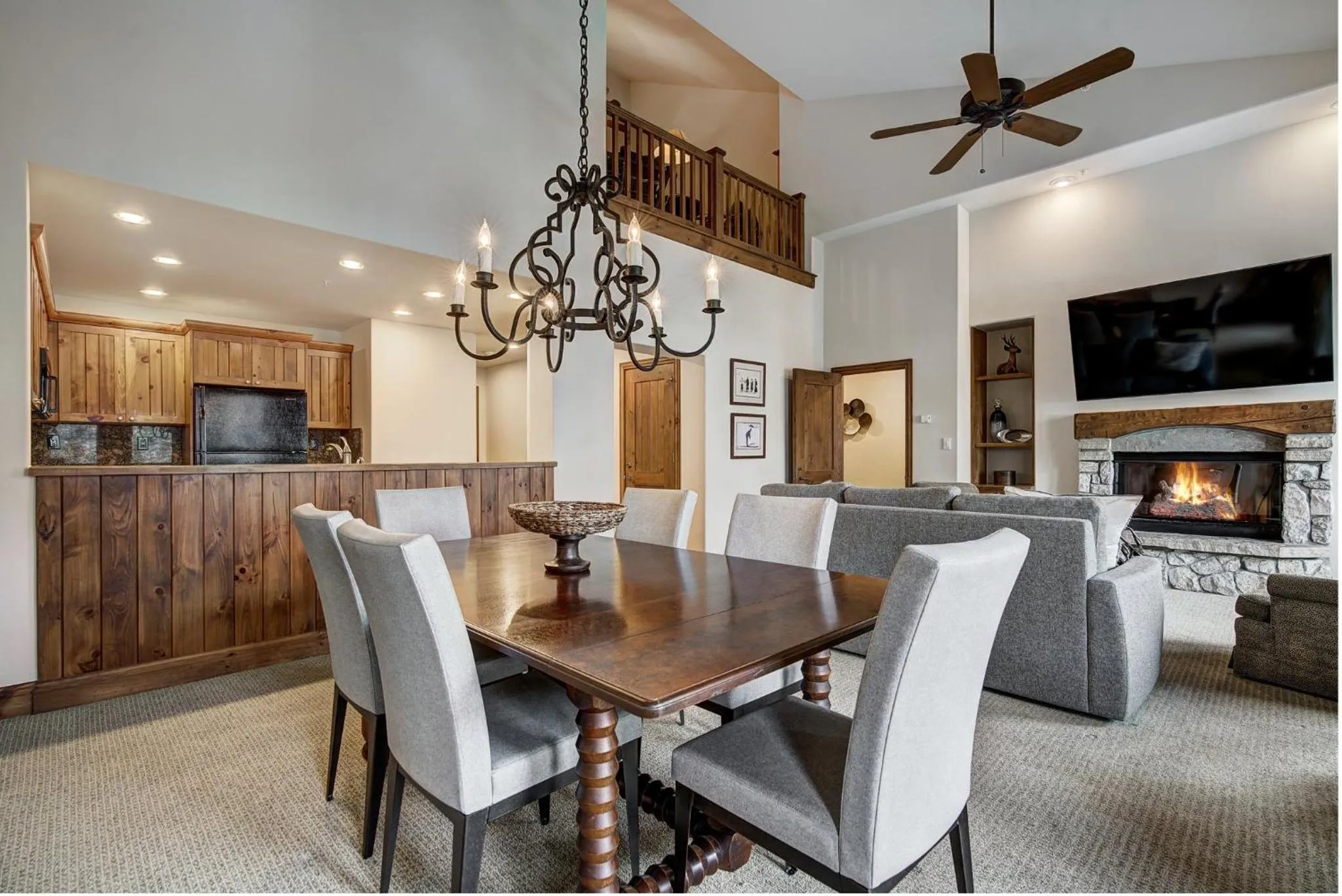 Dining area in Elkhorn Lodge, A Vail Resorts Property