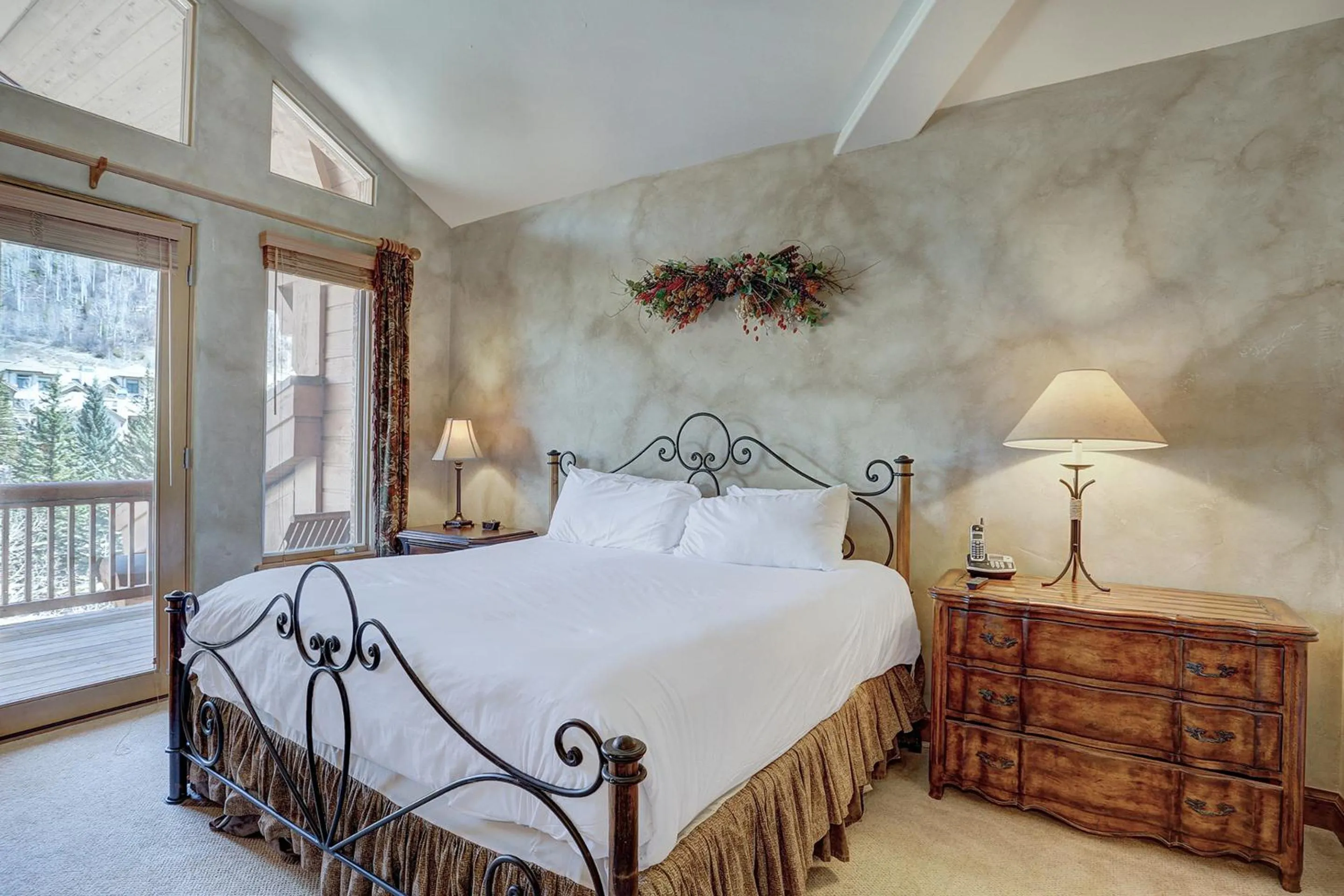 Bedroom, Bed in Elkhorn Lodge, A Vail Resorts Property