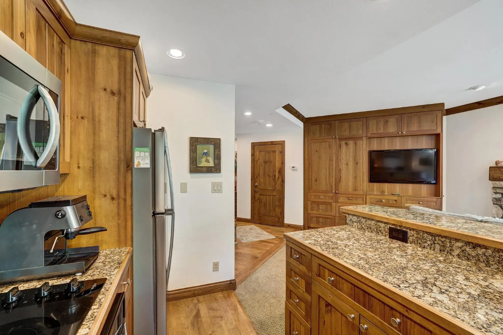 Communal kitchen in Elkhorn Lodge, A Vail Resorts Property