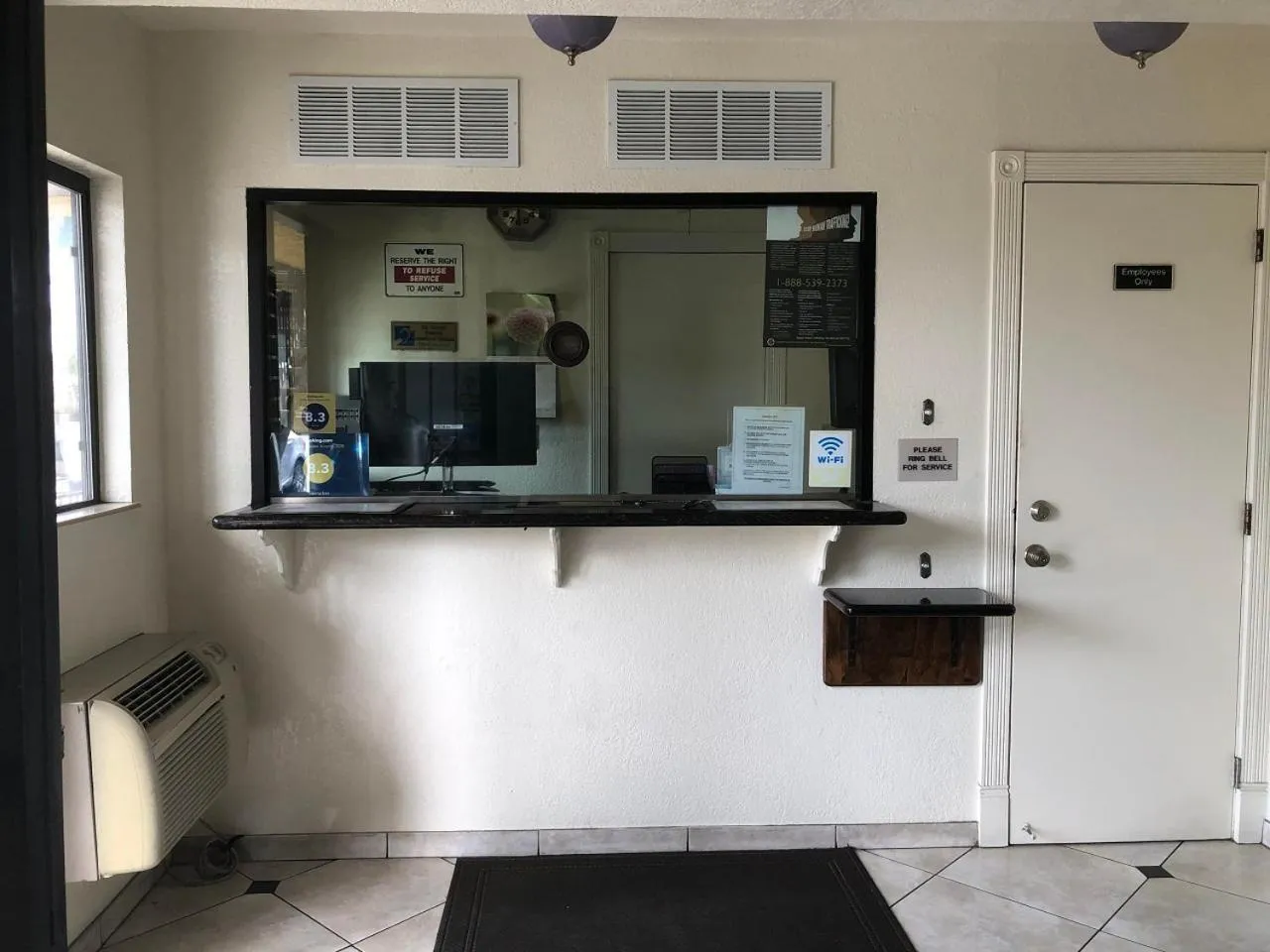 Lobby or reception in Sierra Inn