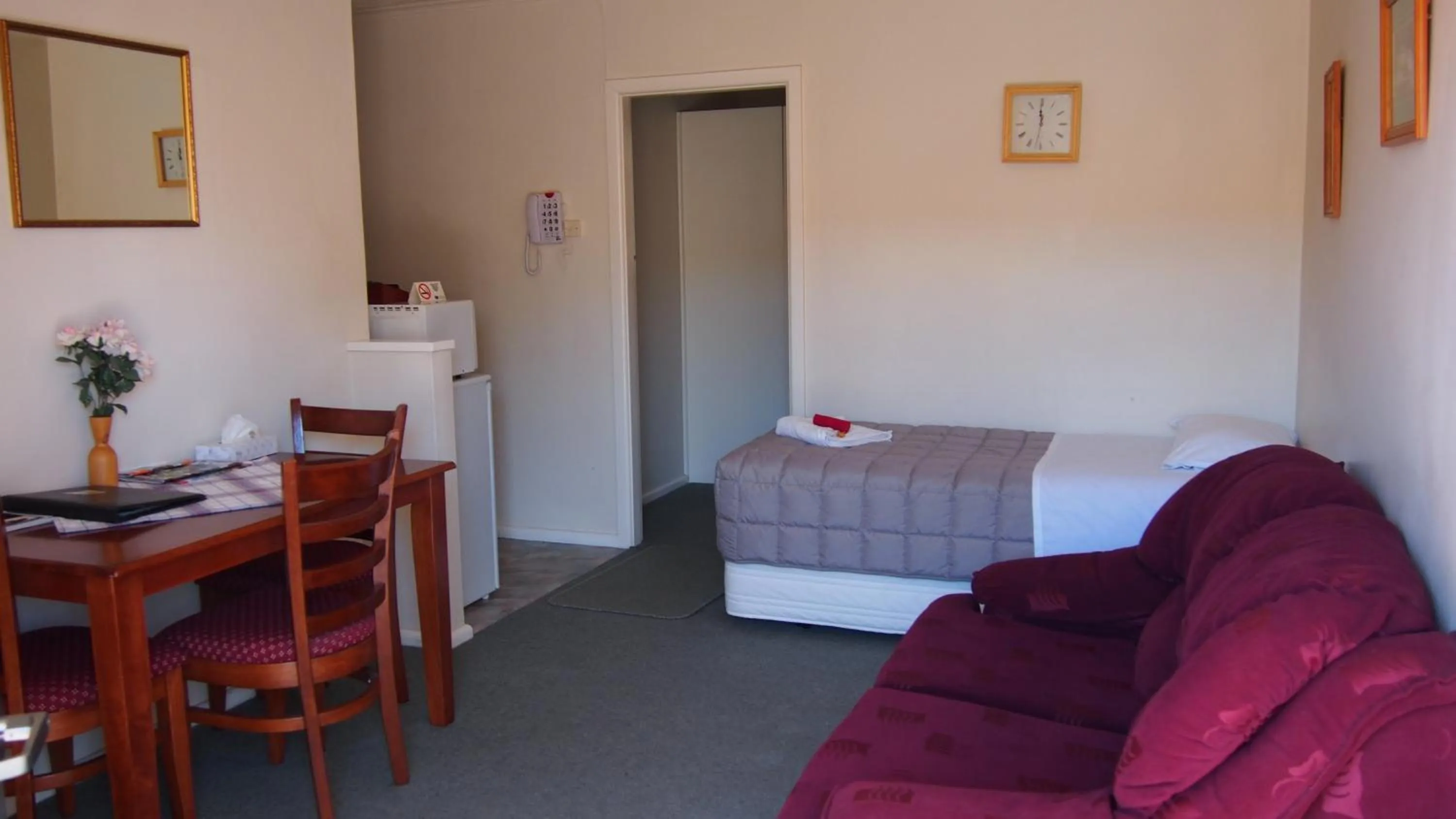 Day in Earnslaw Motel