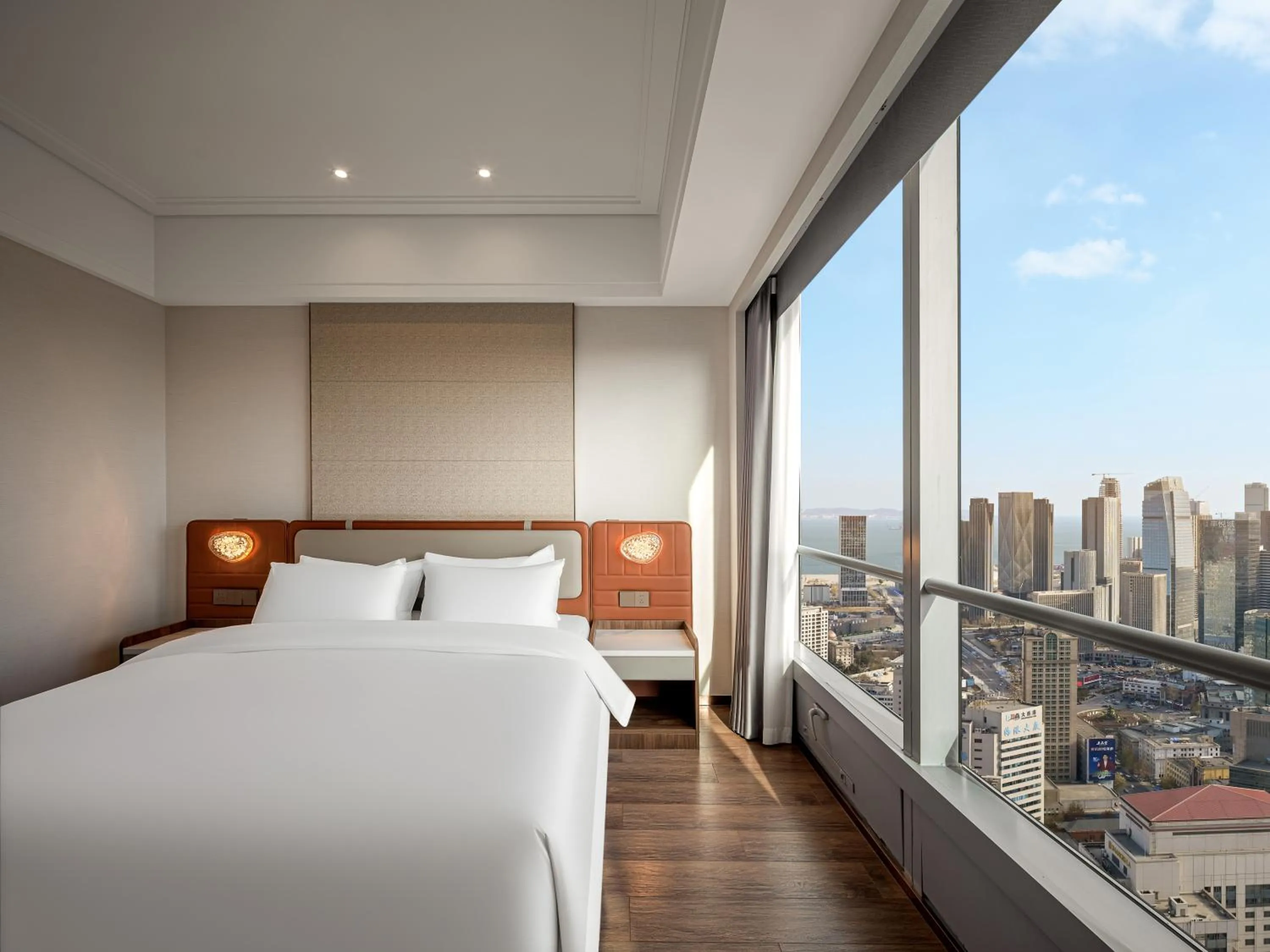 Bed in Dalian Zhongshan Square Seaview Meilun Hotel