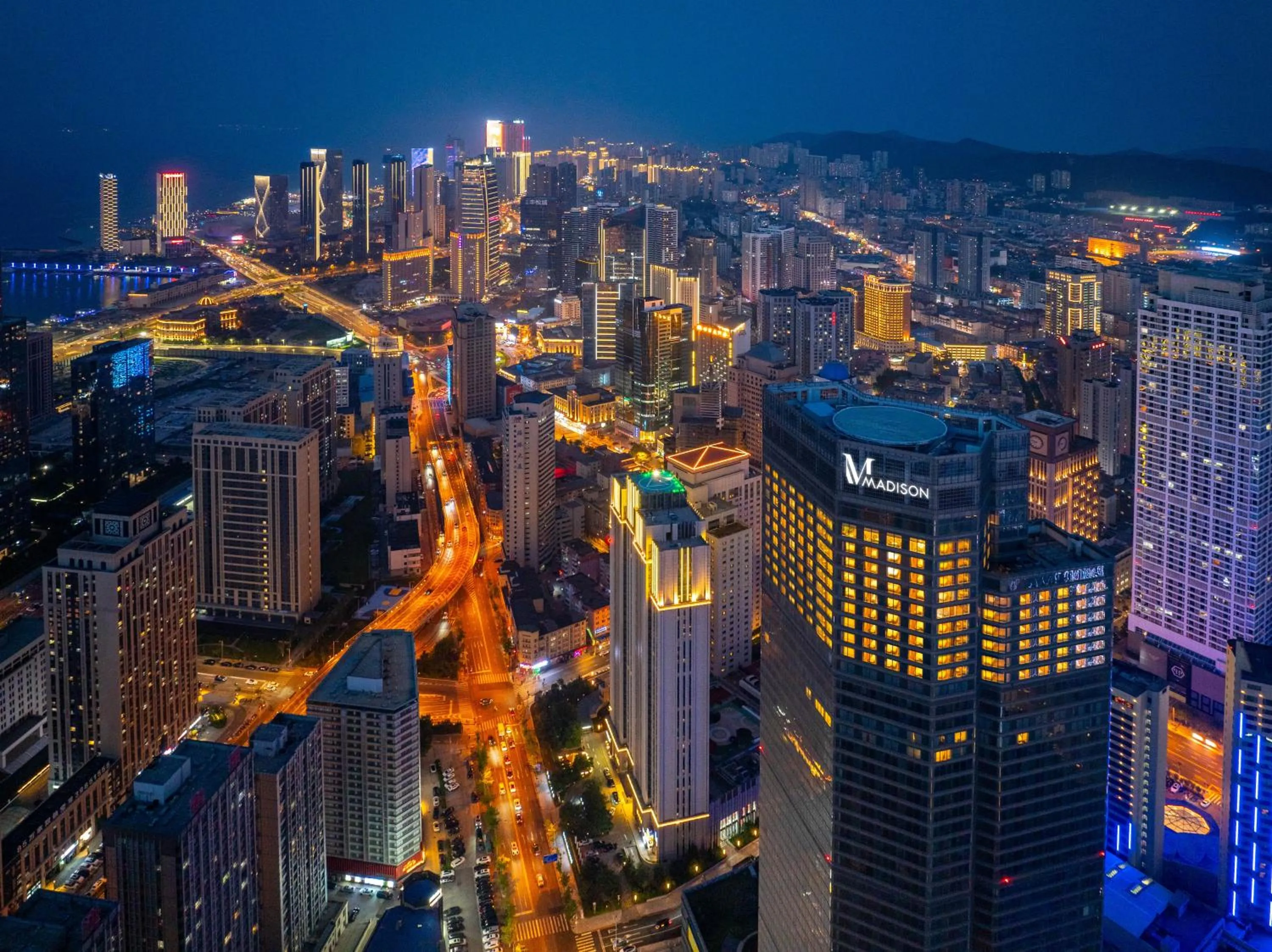 Property building in Dalian Zhongshan Square Seaview Meilun Hotel