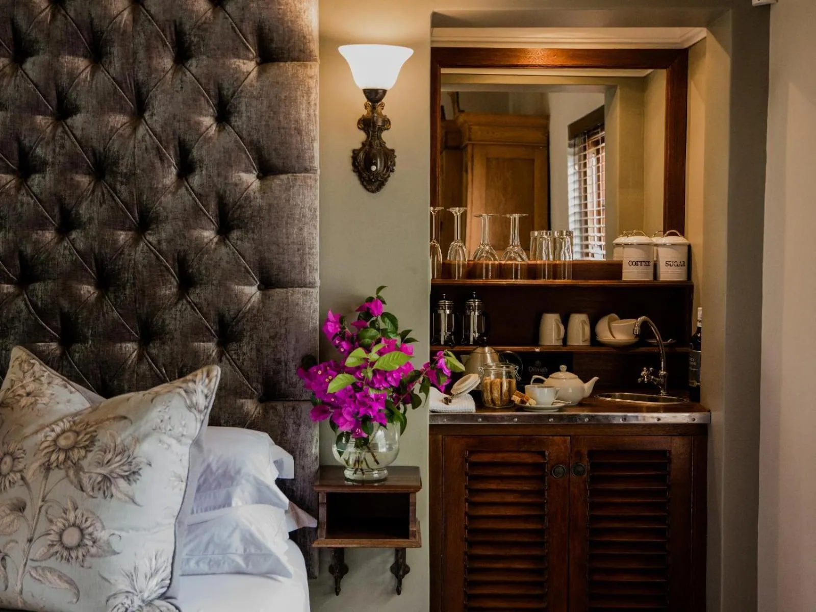 Coffee/tea facilities, Bed in Schoone Oordt Country House