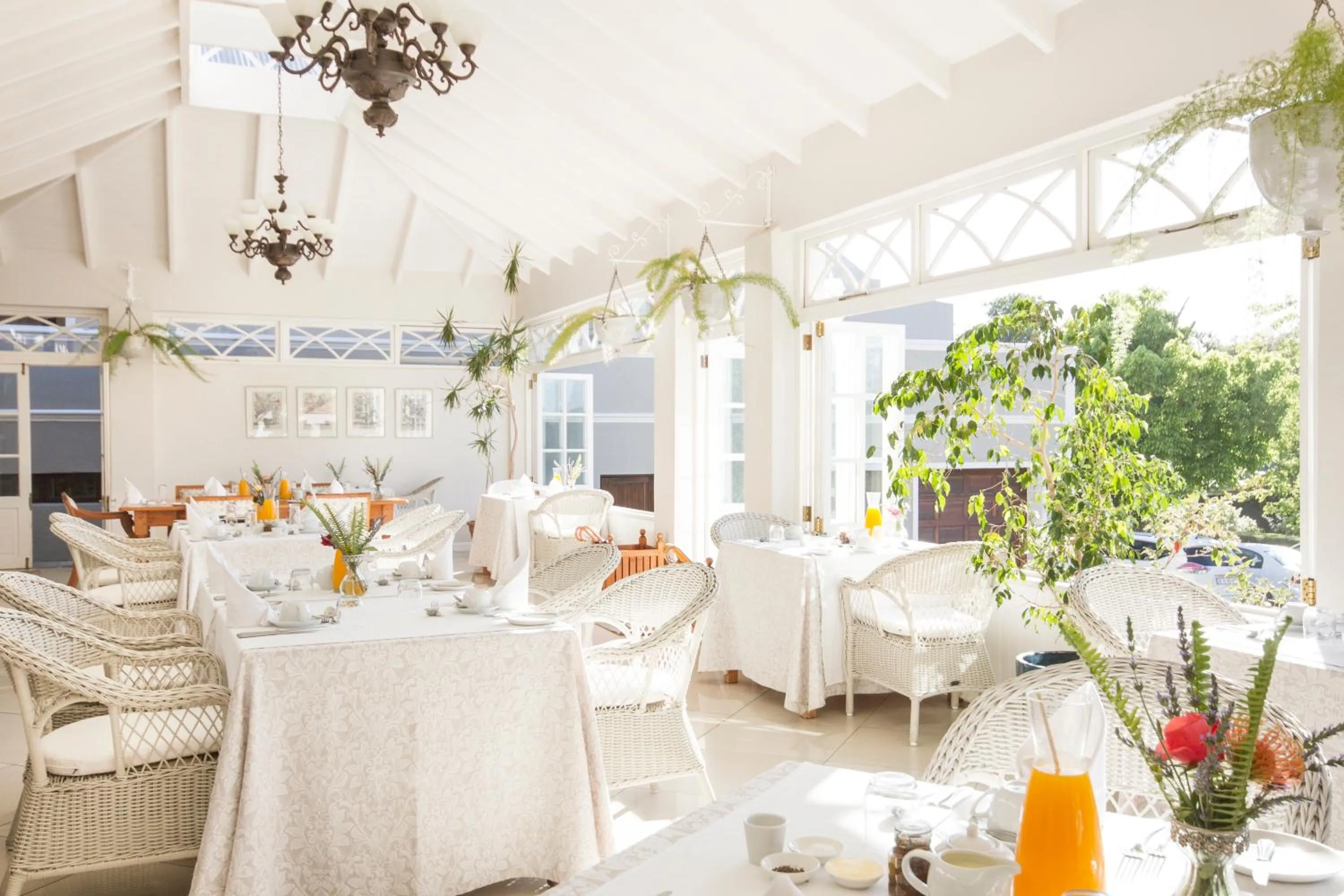 Restaurant/places to eat in Schoone Oordt Country House