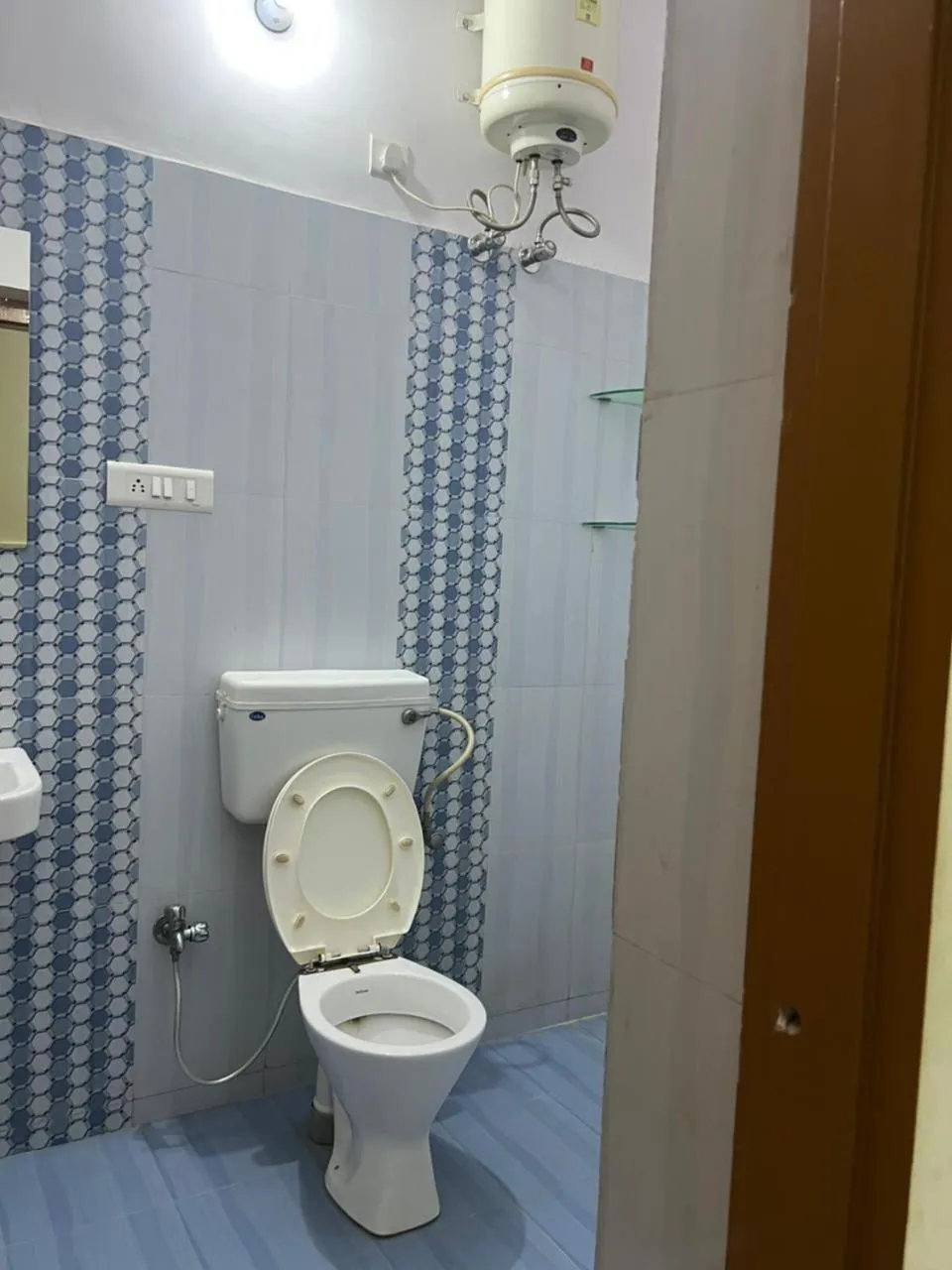 Bathroom in Doongri Haveli