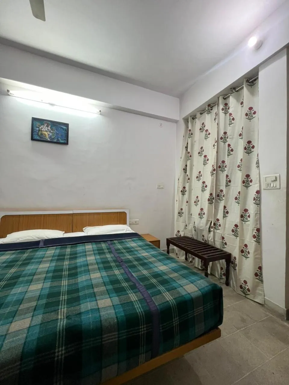 Bedroom, Bed in Doongri Haveli