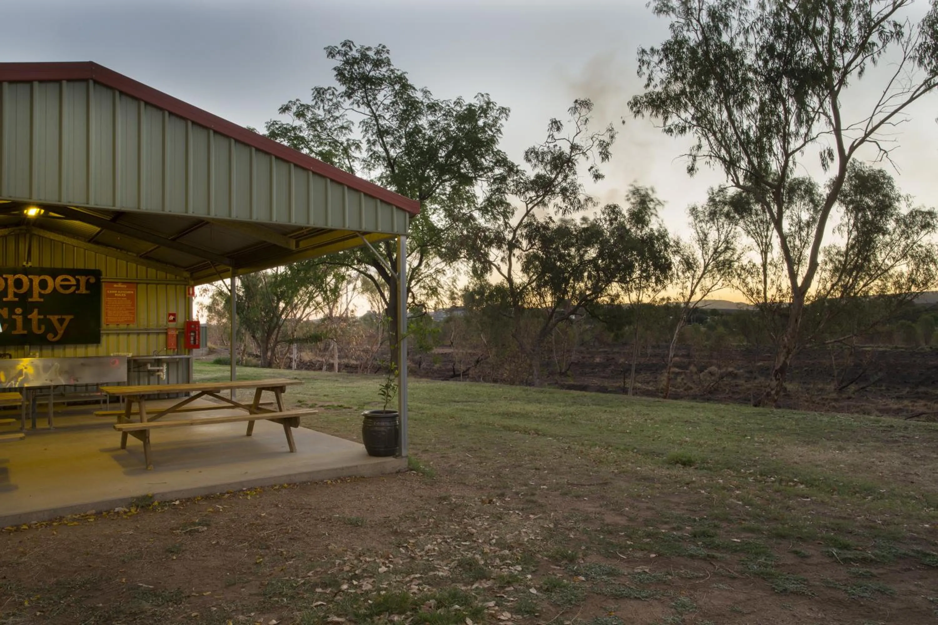 Communal kitchen in Discovery Parks - Mt Isa