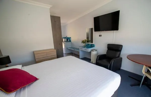 Bed in Manjimup Motor Inn