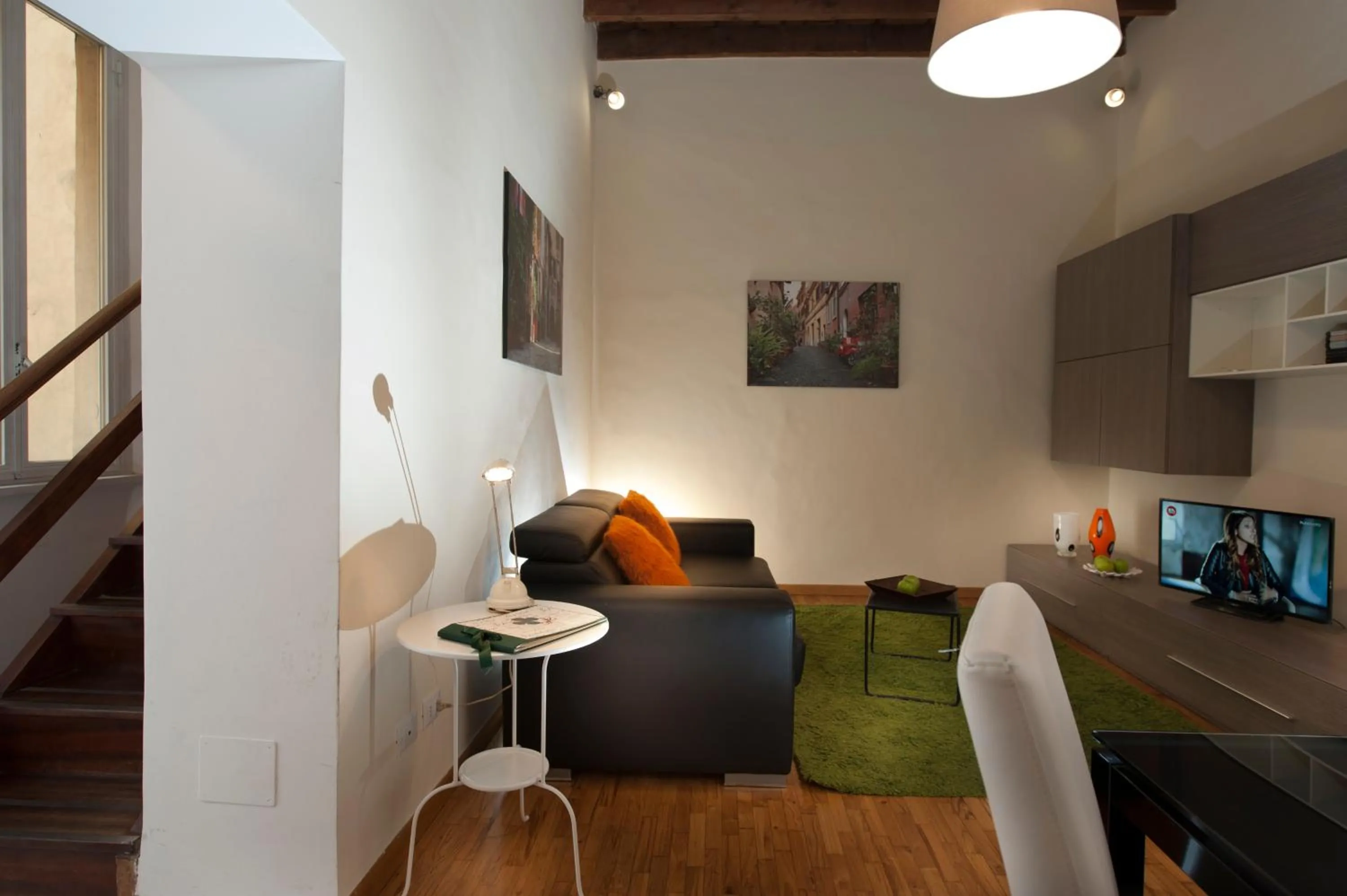 Living room in FL Apartments Charming Flat in the heart of Trastevere