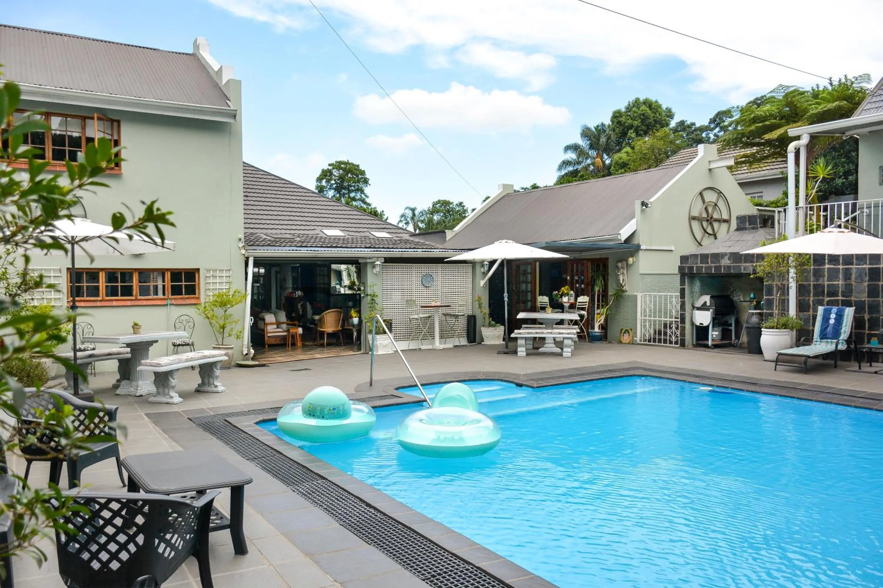 Pool view in Apartment 7 On Oakleigh