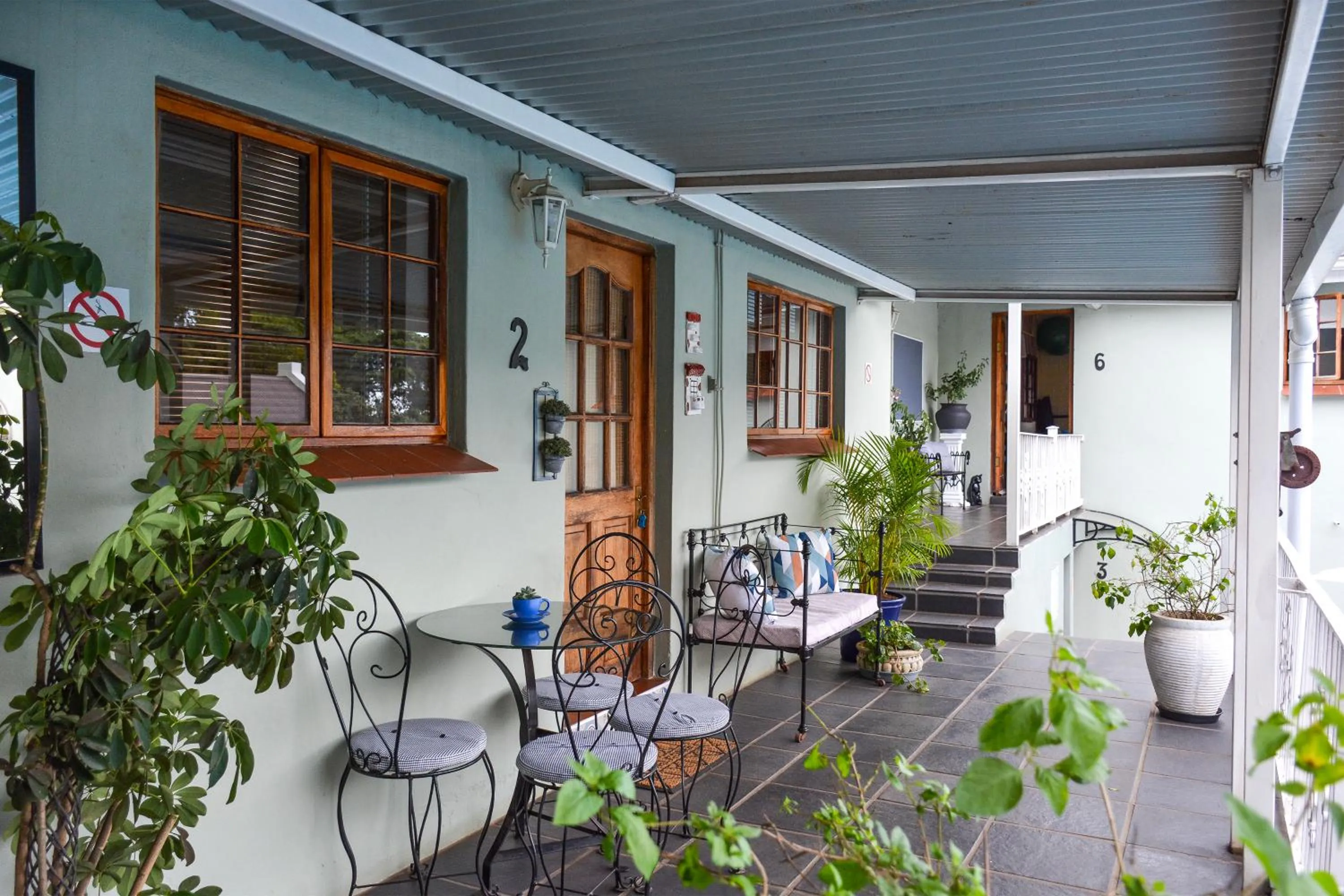 Patio in Apartment 7 On Oakleigh