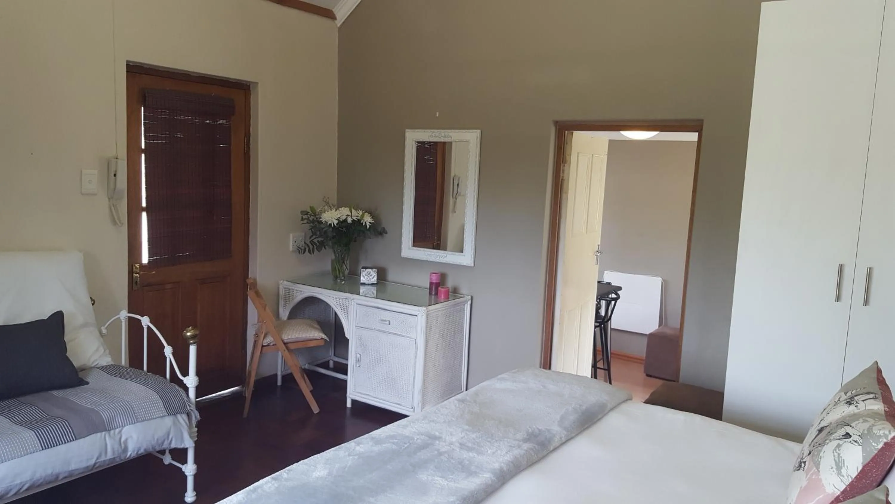 Bed in Apartment 7 On Oakleigh