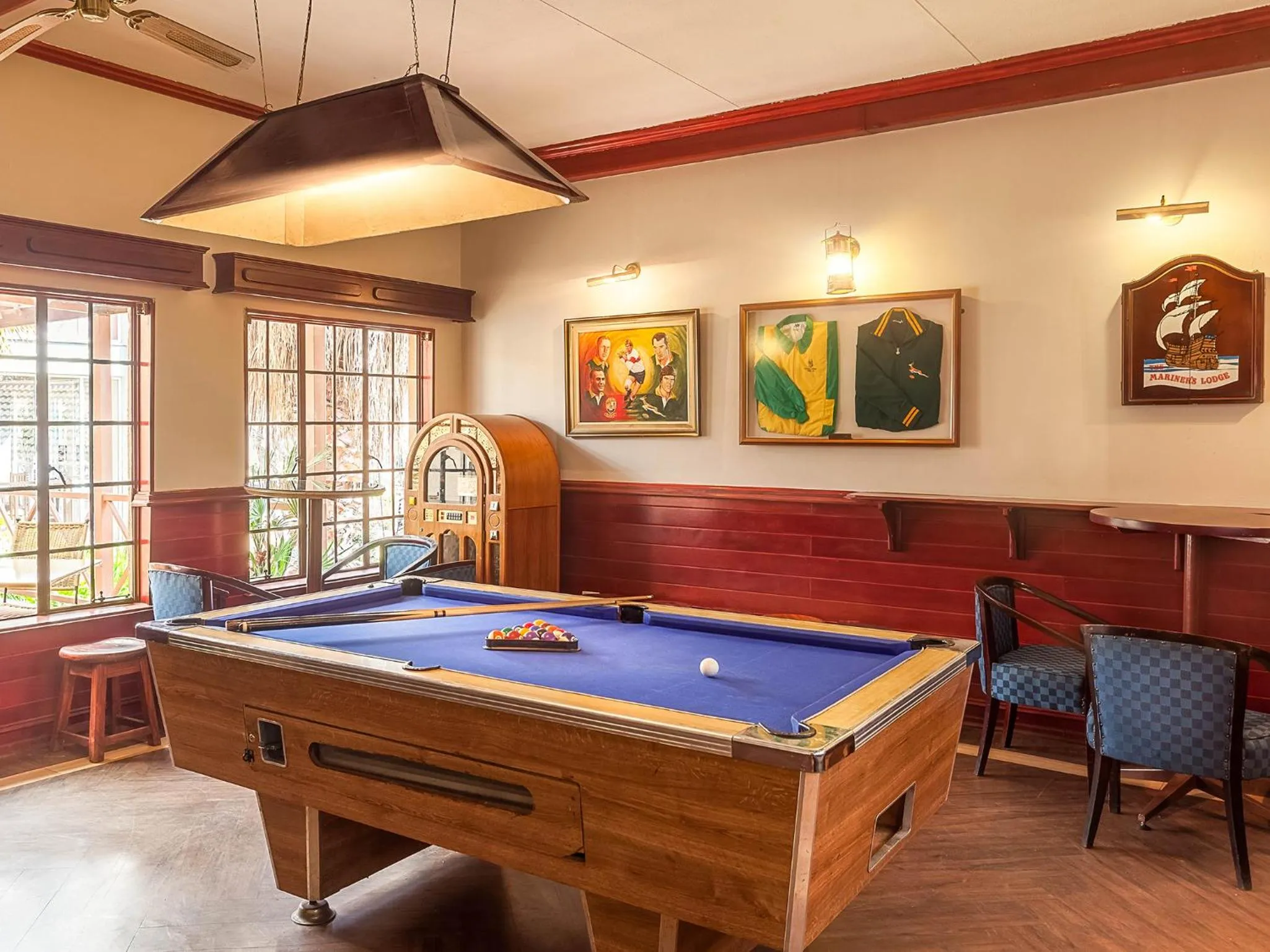 Restaurant/places to eat in Glenburn Lodge & Spa