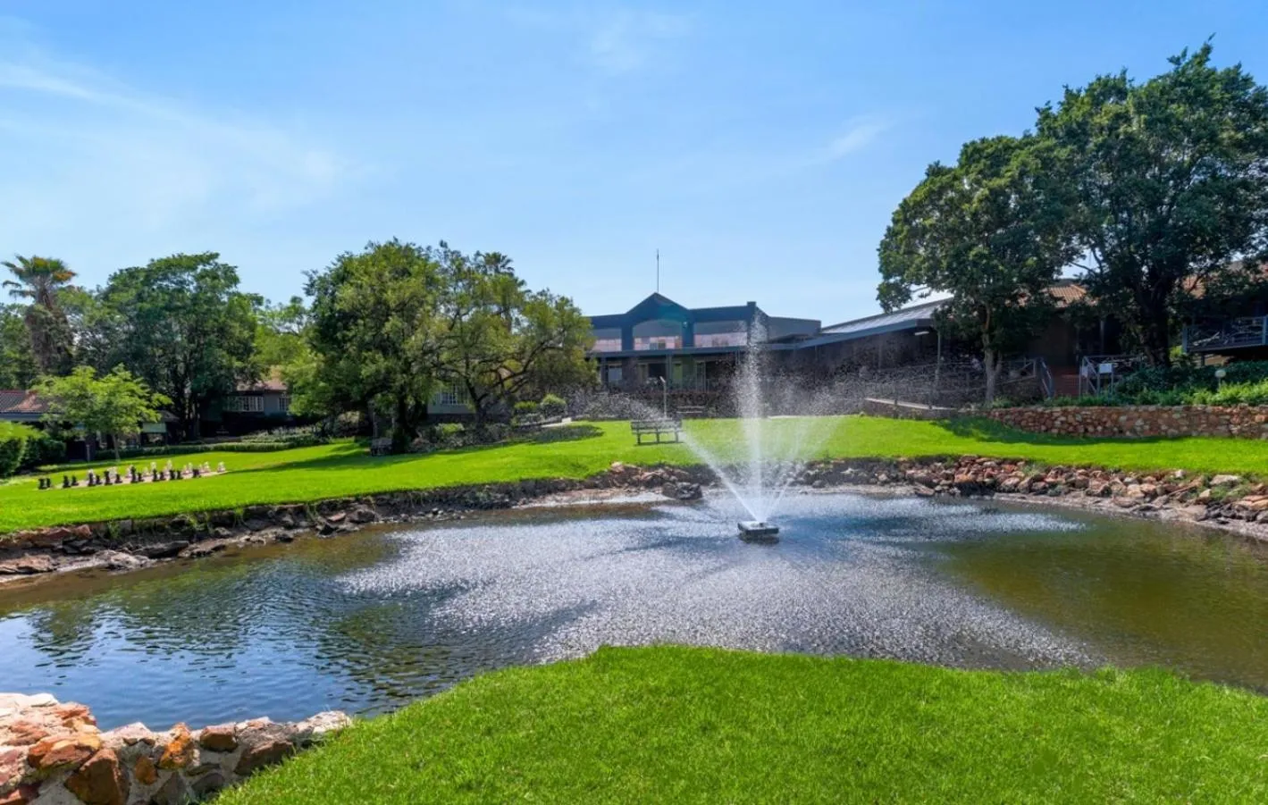 Property building in Glenburn Lodge & Spa