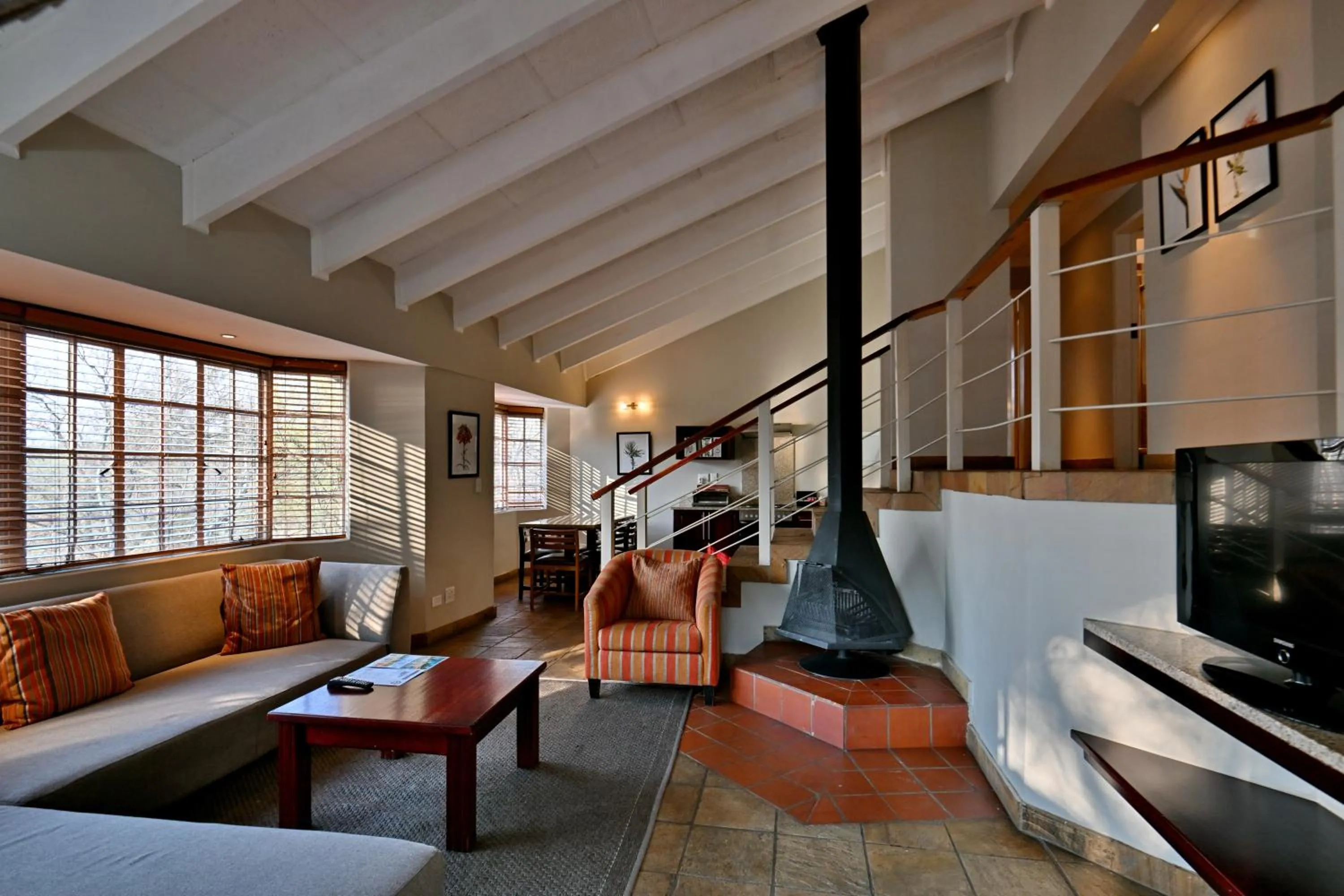 Communal lounge/ TV room in Glenburn Lodge & Spa