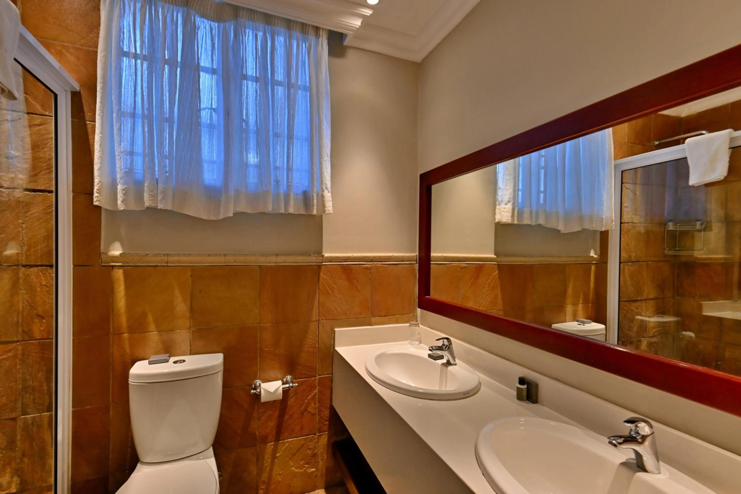 Shower in Glenburn Lodge & Spa