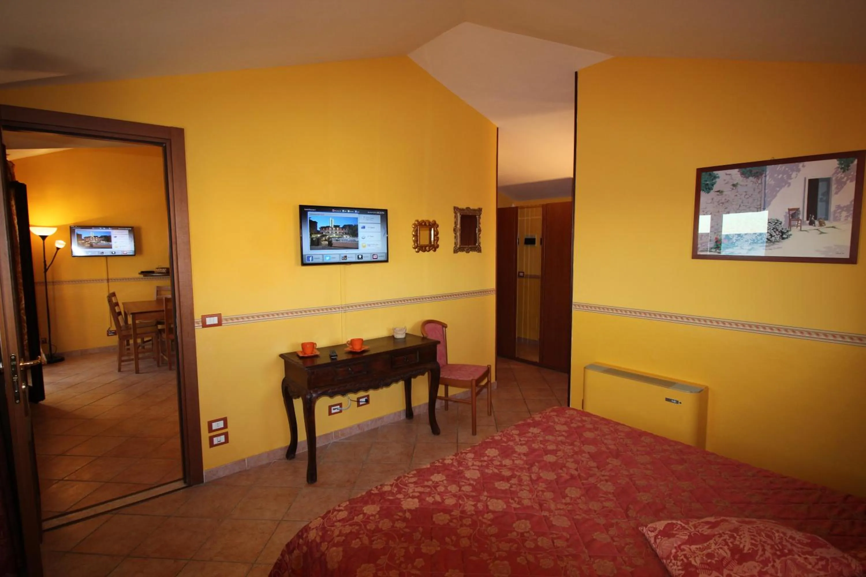 TV and multimedia, Bed in Del Prado