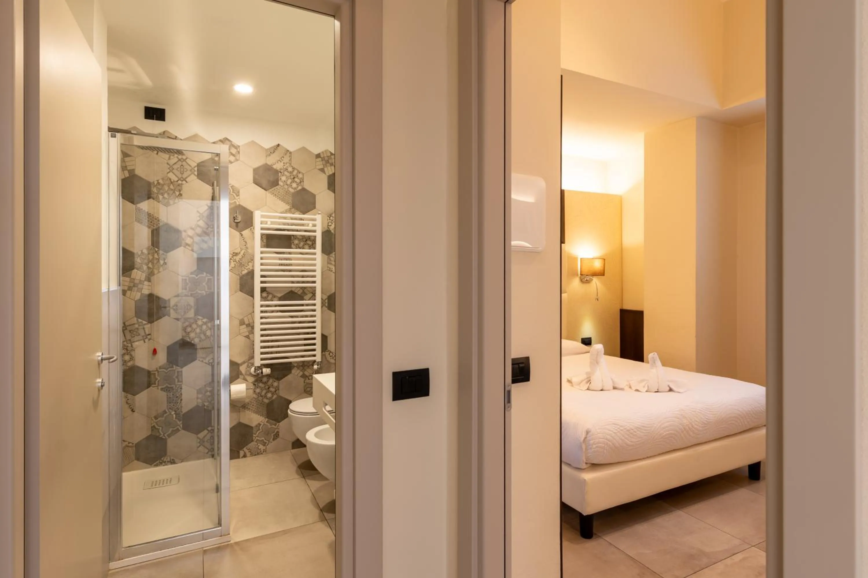 Bathroom, Bed in Del Prado