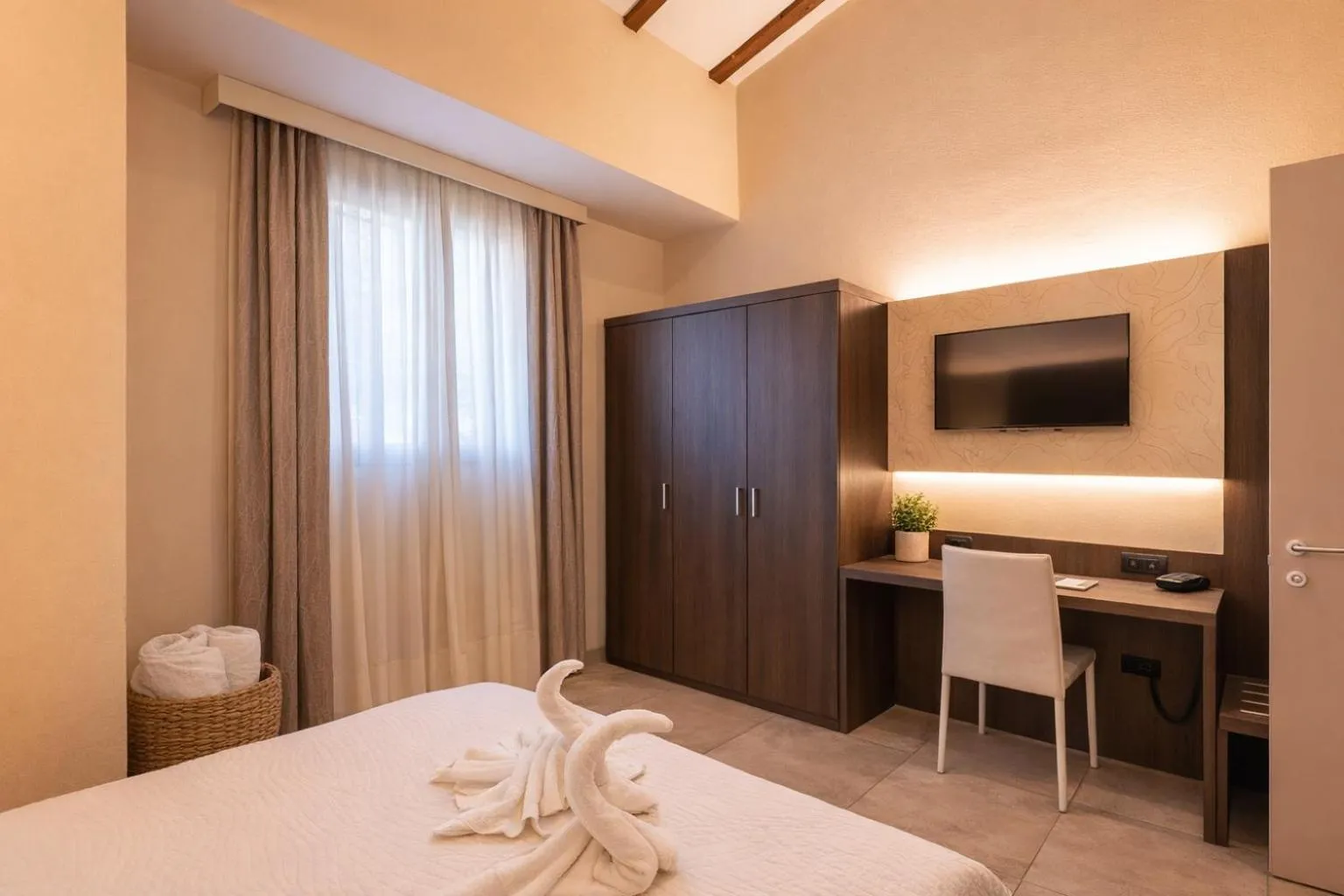 TV and multimedia, Bed in Del Prado