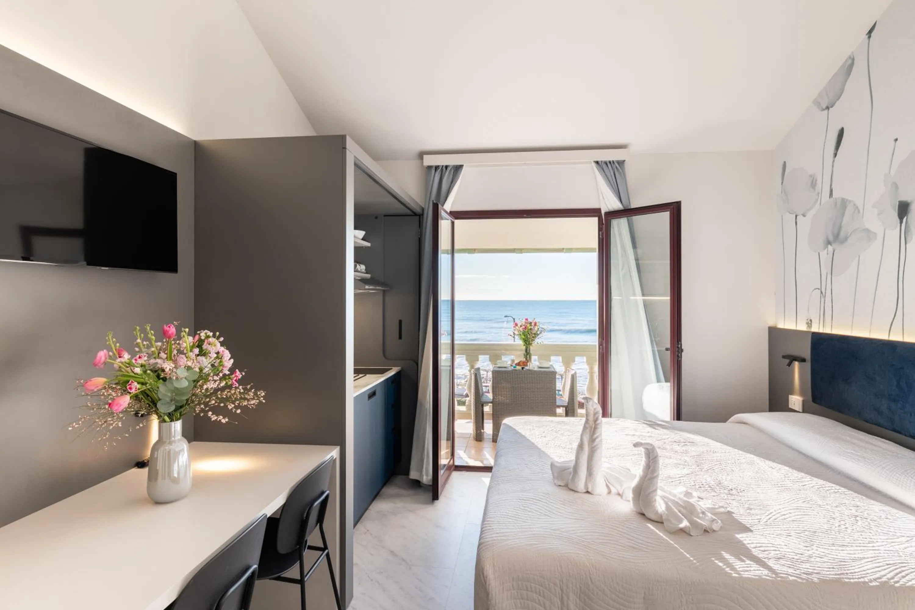 Bedroom, Bed in Del Prado