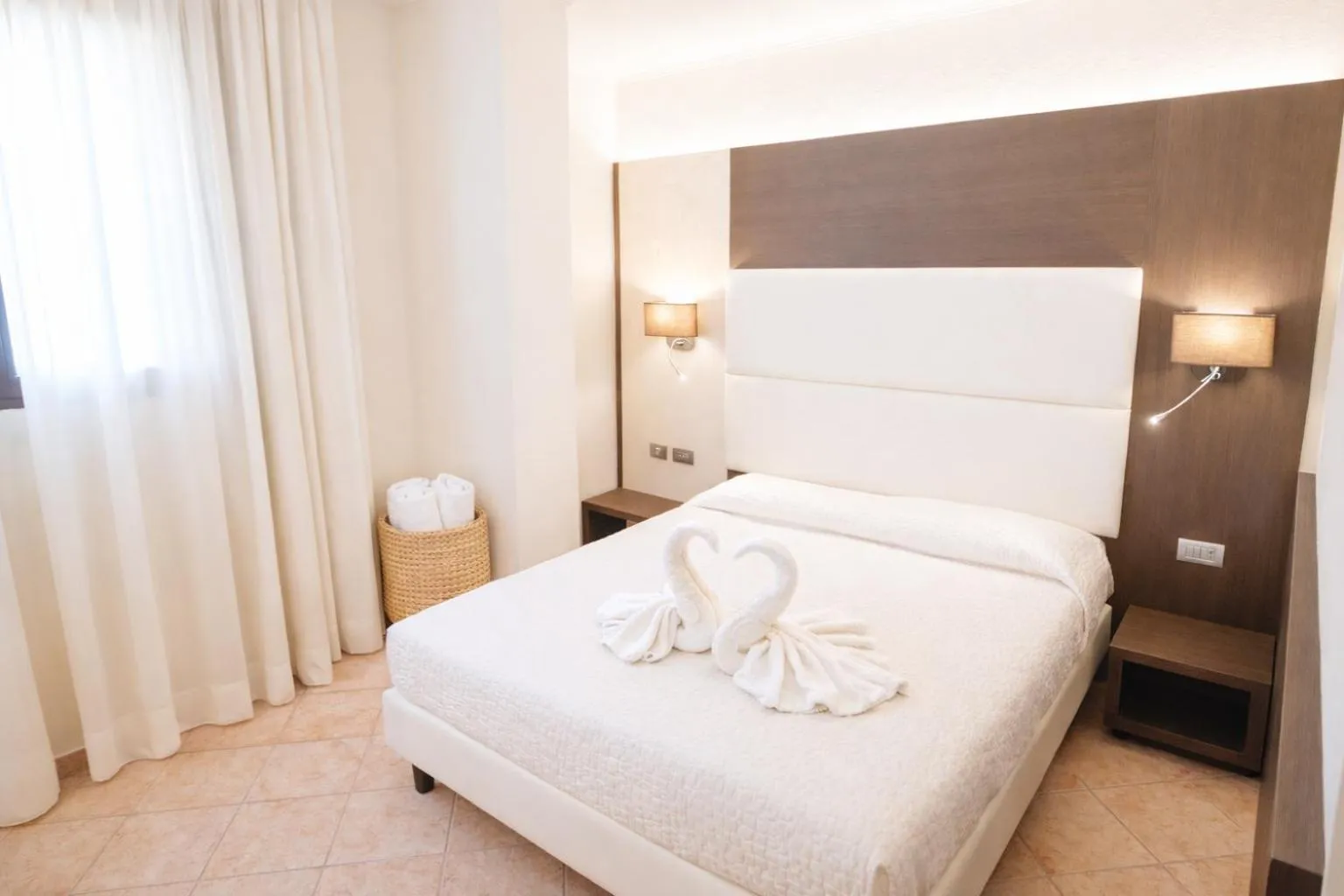 Bedroom, Bed in Del Prado