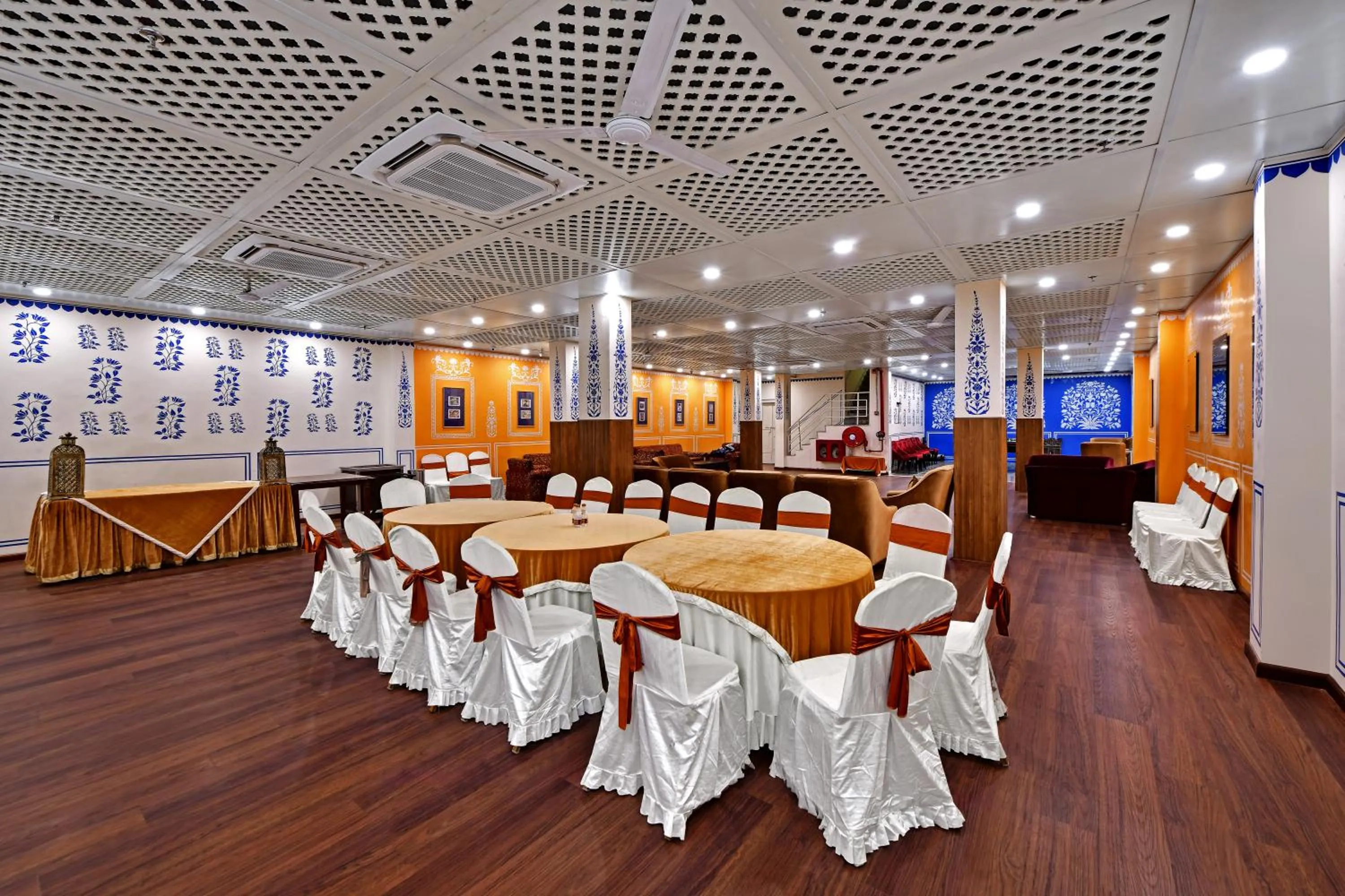 Banquet/Function facilities in WelcomHeritage Ramgarh