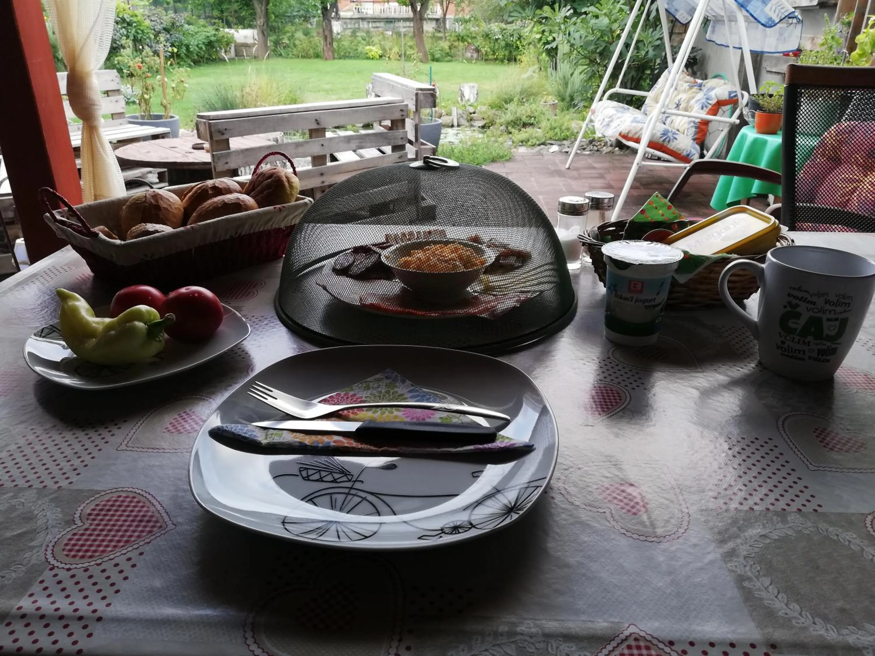 Breakfast in Studio Apartments Korosteljev