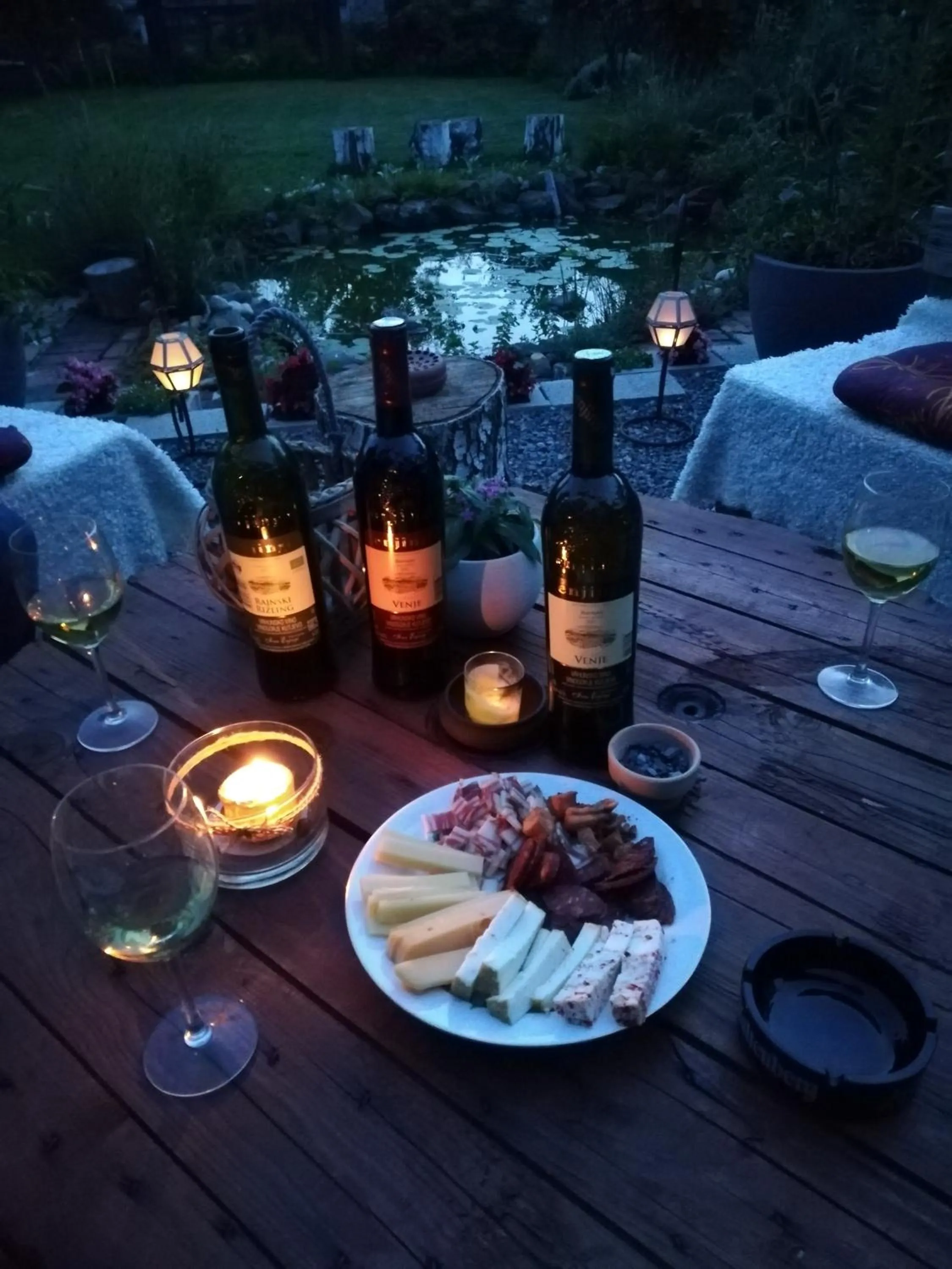 Food and drinks in Studio Apartments Korosteljev