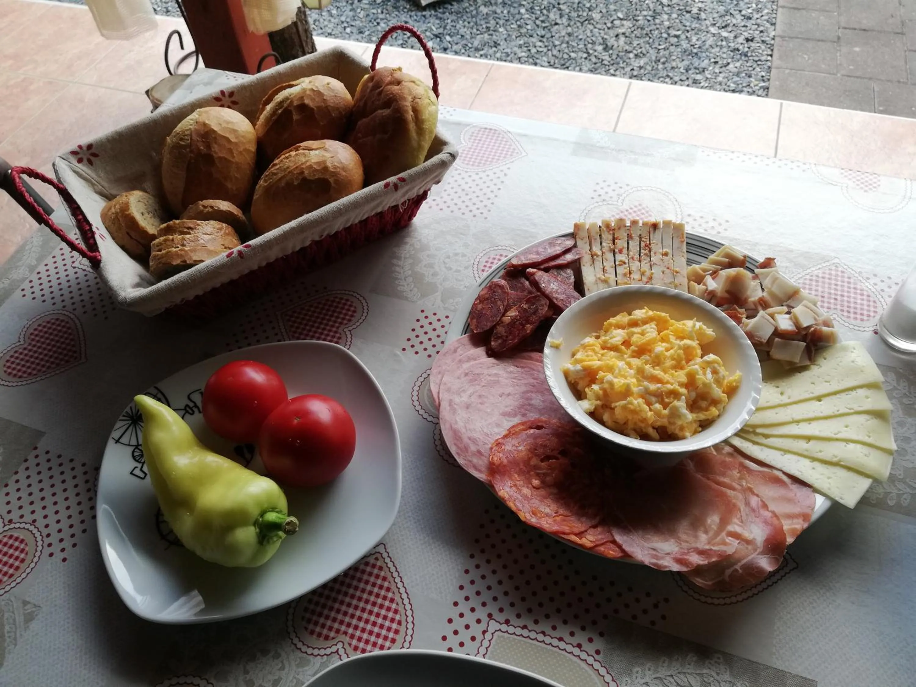 Breakfast in Studio Apartments Korosteljev