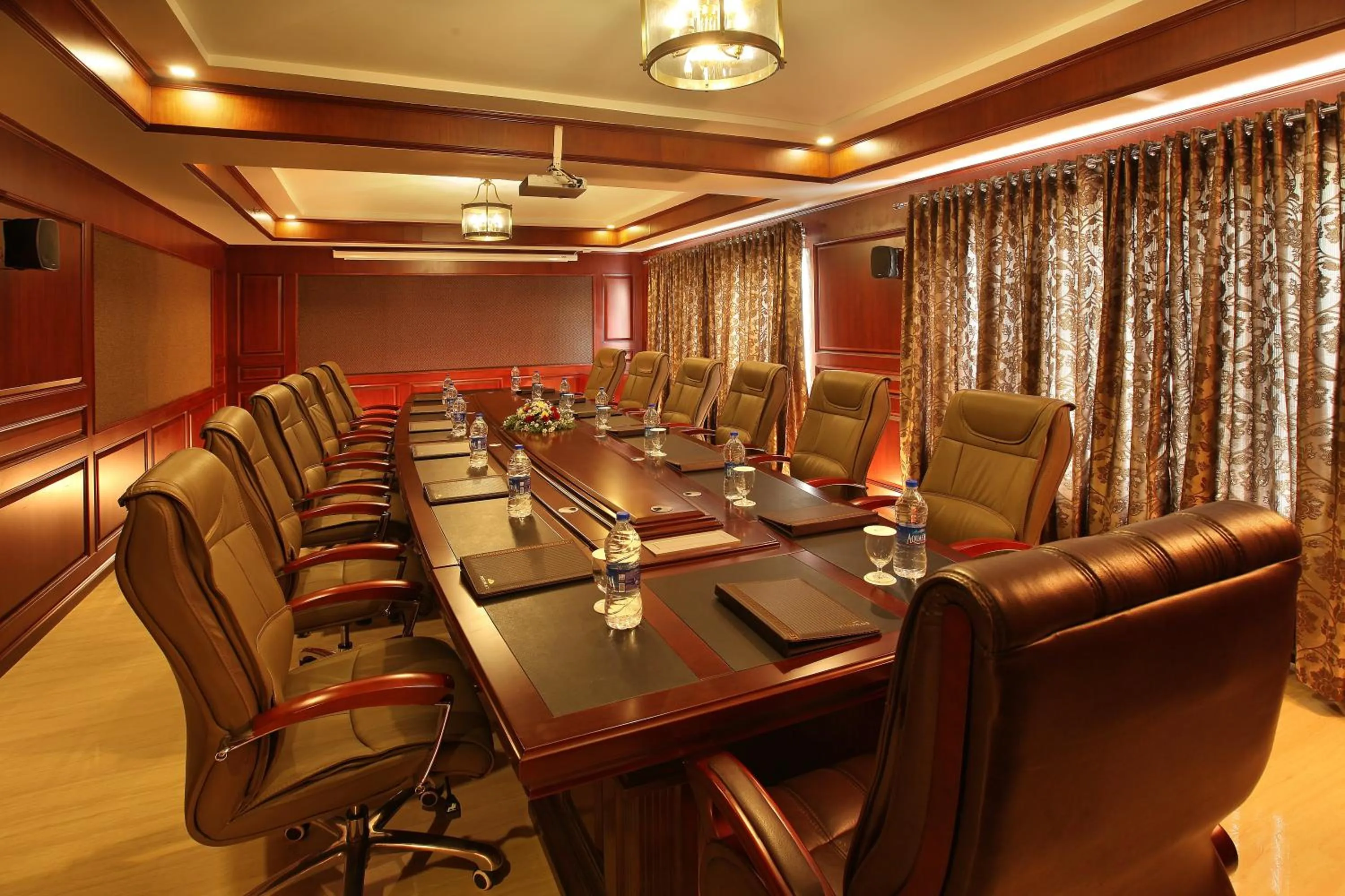 Banquet/Function facilities in Lake Palace Trivandrum