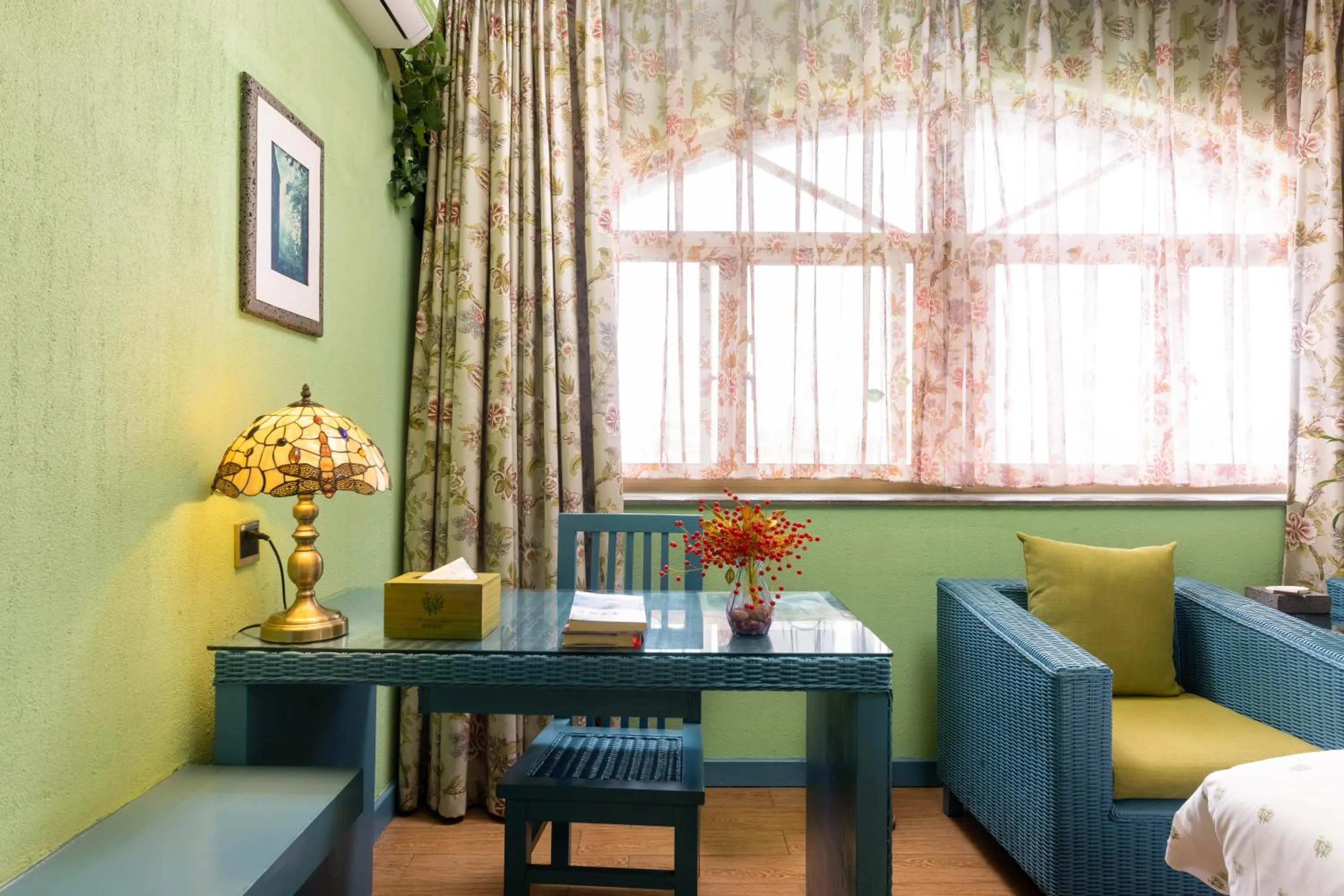 Seating area in Island Forest Hotel