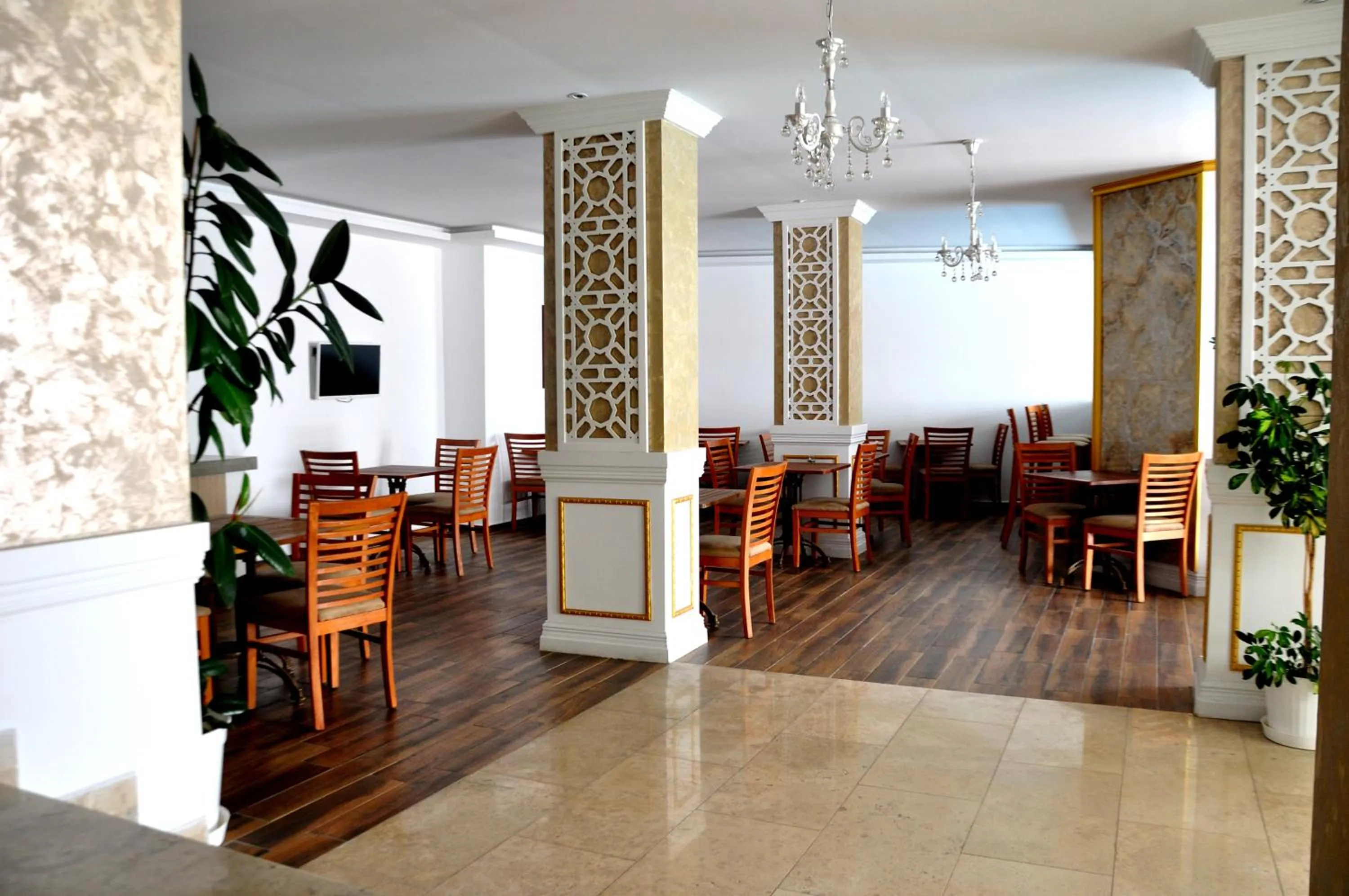 Restaurant/places to eat in Olivias Group Hotel