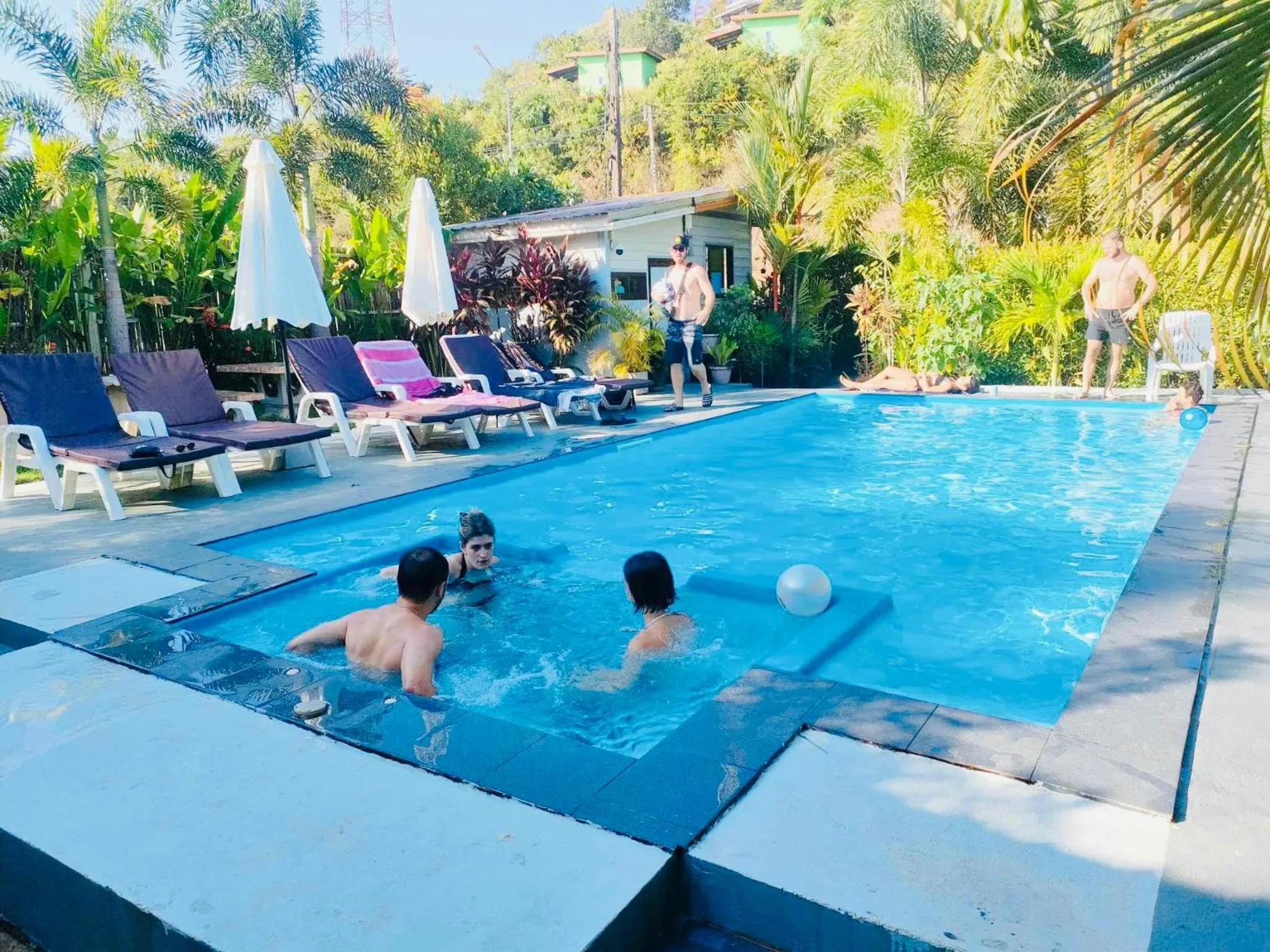 Swimming pool in Andawa Lanta Resort