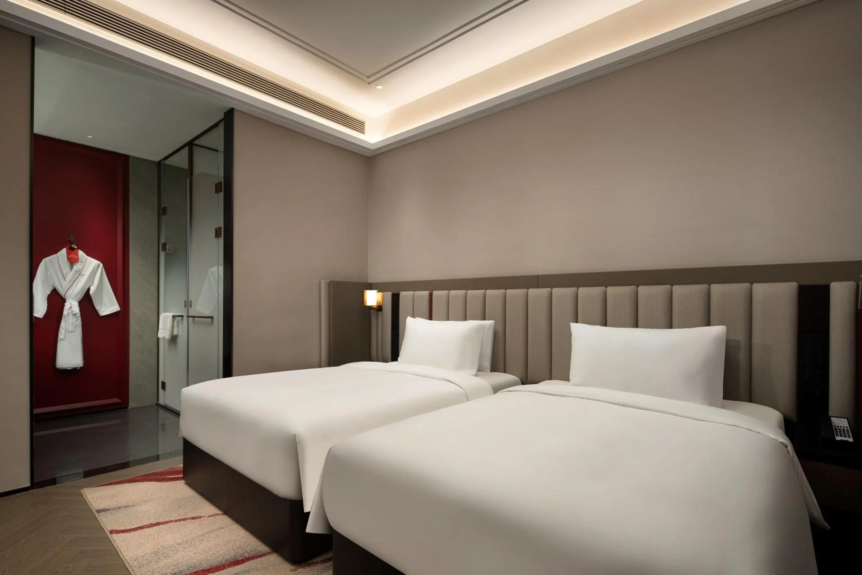 Twin Room - Superior in Mövenpick by Accor Shanghai People's Square