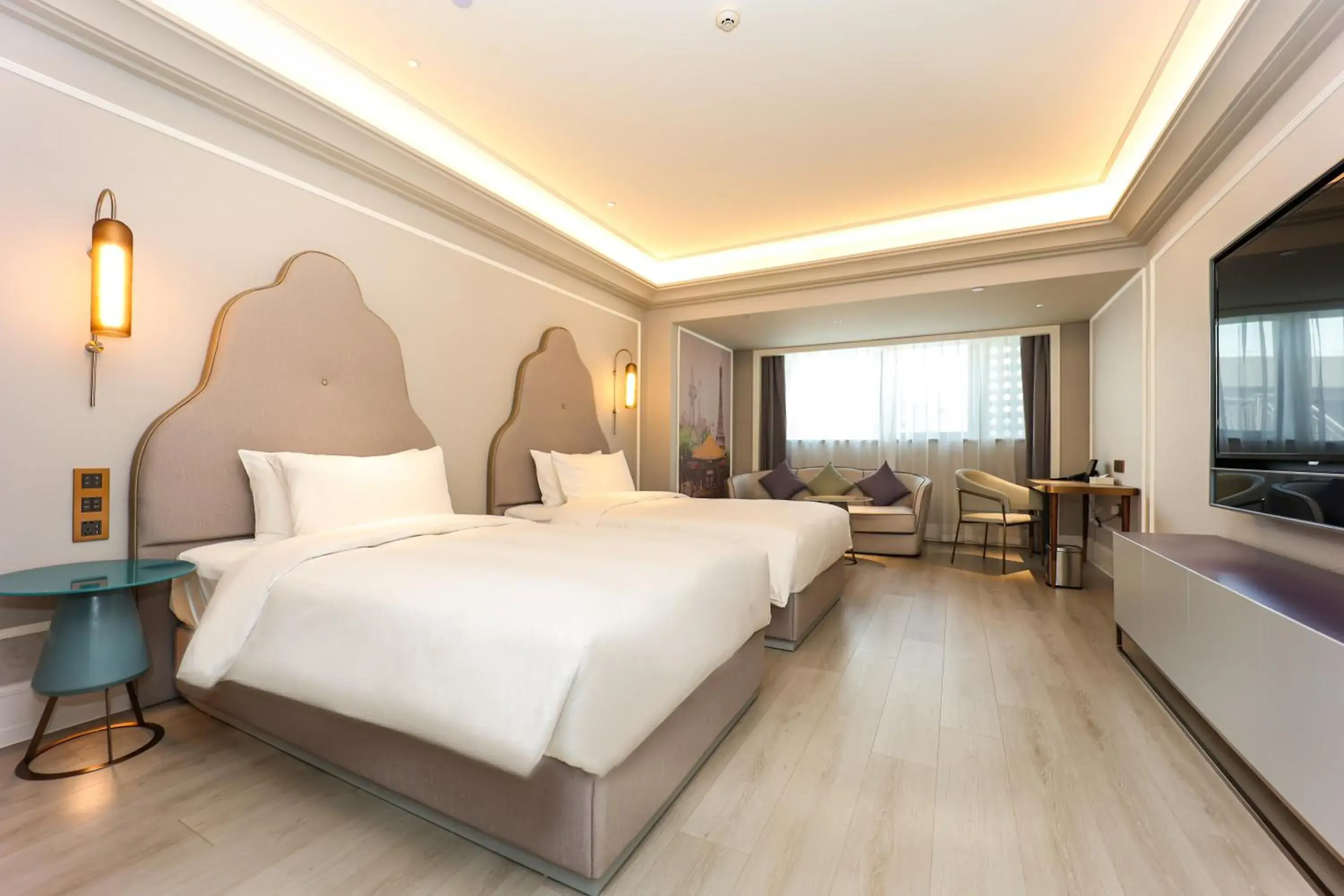 Twin Room with Two Single Beds - Deluxe in Mercure Jinan West Railway Station Twin Room with Two Single Beds - Deluxe in Mercure Jinan West Railway Station