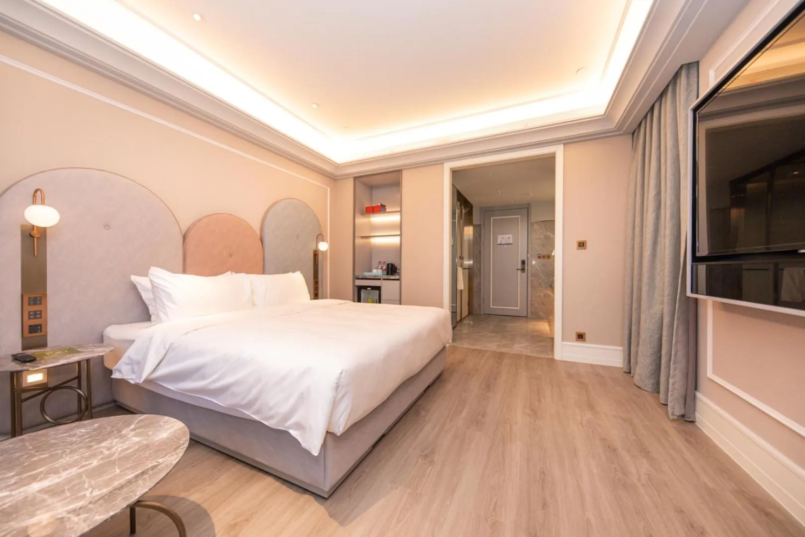 Bed in Mercure Xinyang East Railway Station