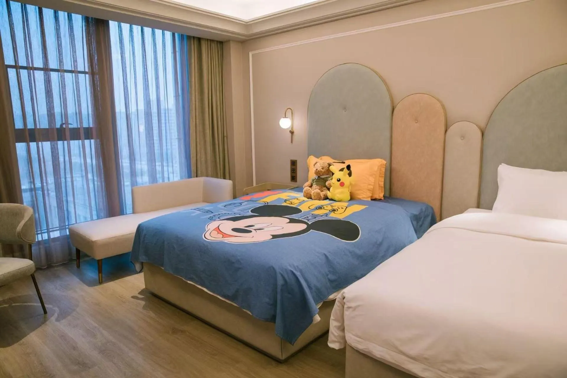 Bed in Mercure Xinyang East Railway Station