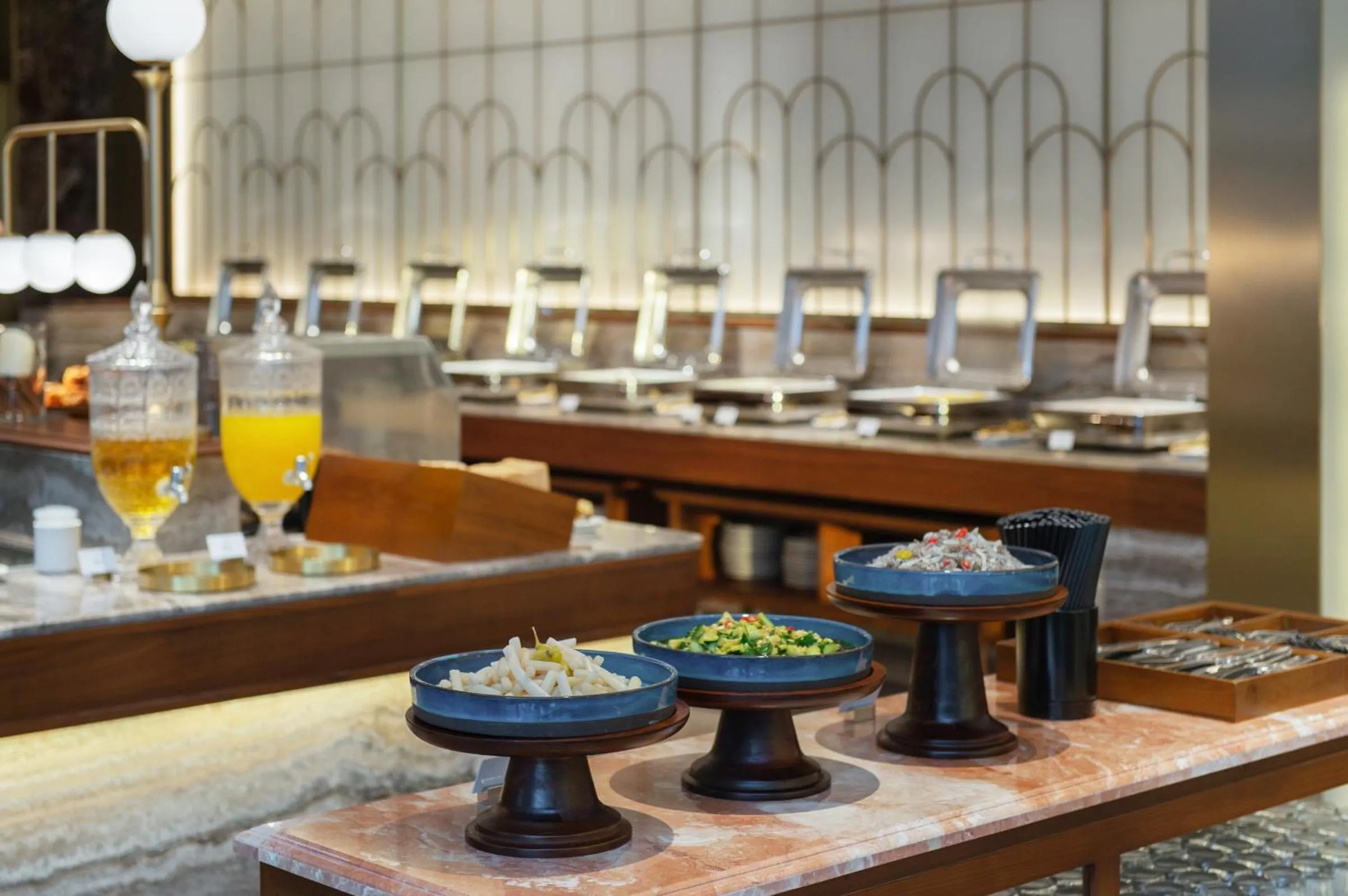 Restaurant/places to eat in Mercure Xiamen Science City