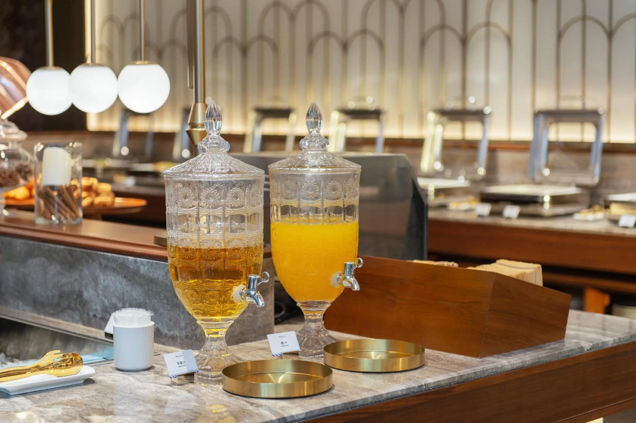 Restaurant/places to eat in Mercure Xiamen Science City