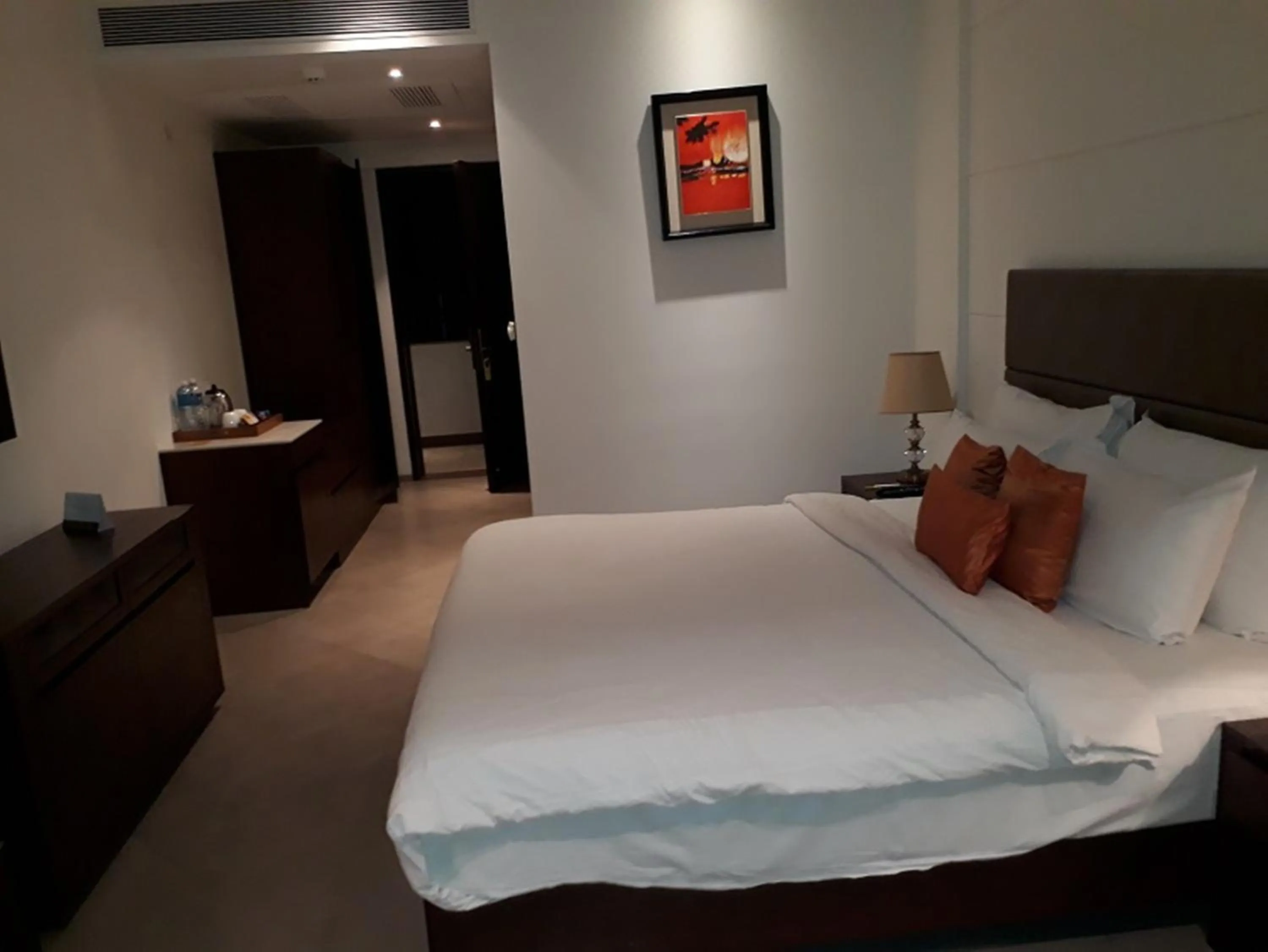 Bedroom, Bed in Lemon Tree Hotel Candolim