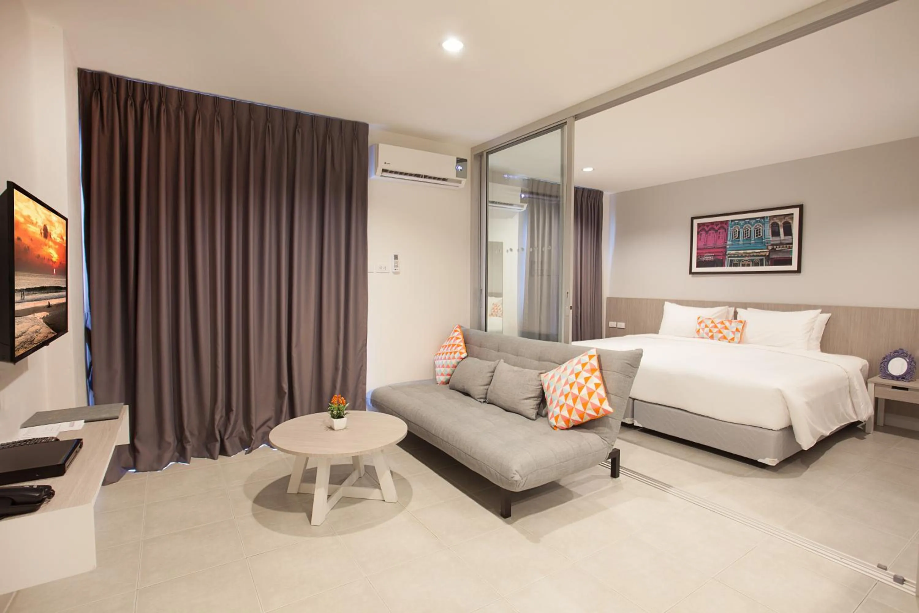 Bedroom, Bed in Recenta Suite Phuket Suanluang