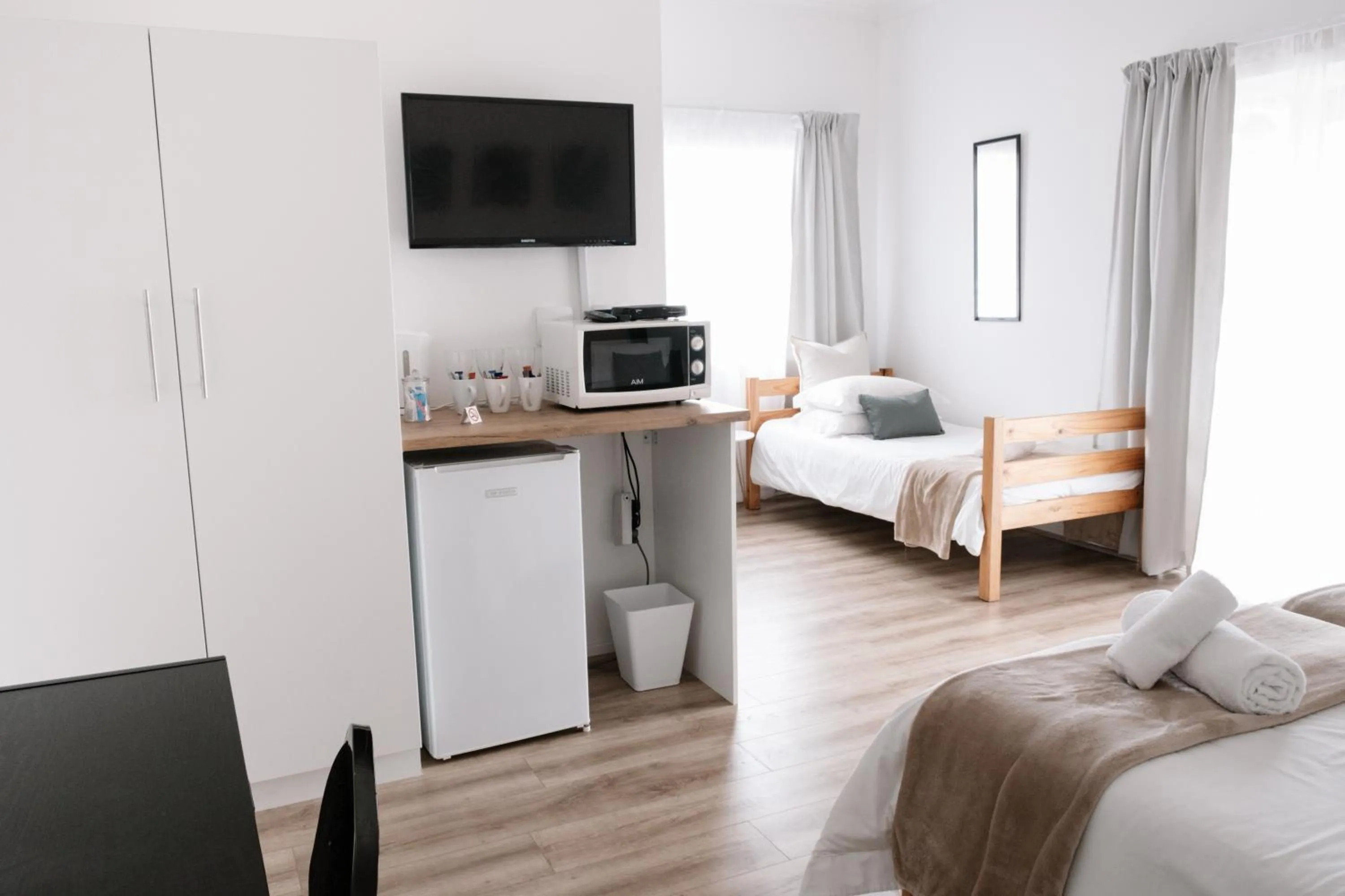 Bed in George Lodge International