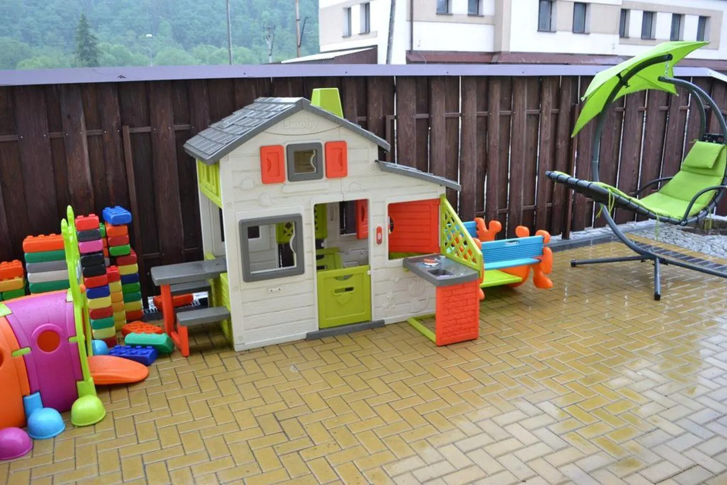 Area and facilities in DW Poronianka