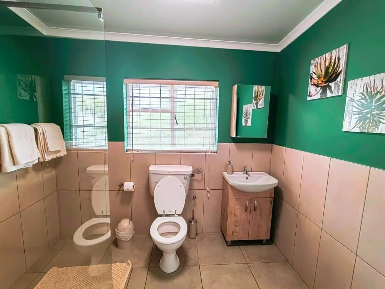 Bathroom in Albertinia Hotel