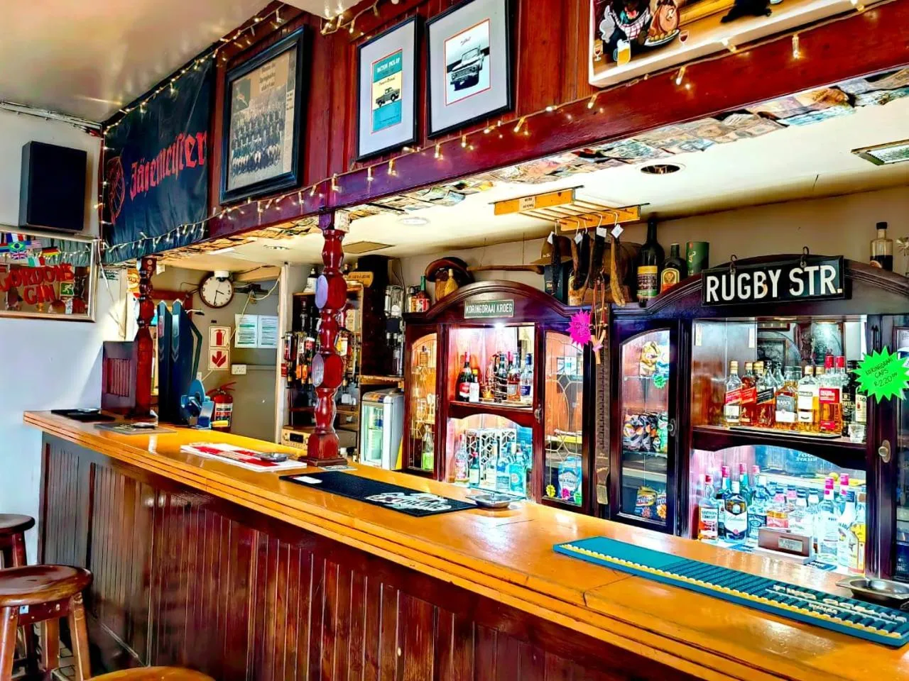 Restaurant/places to eat in Albertinia Hotel