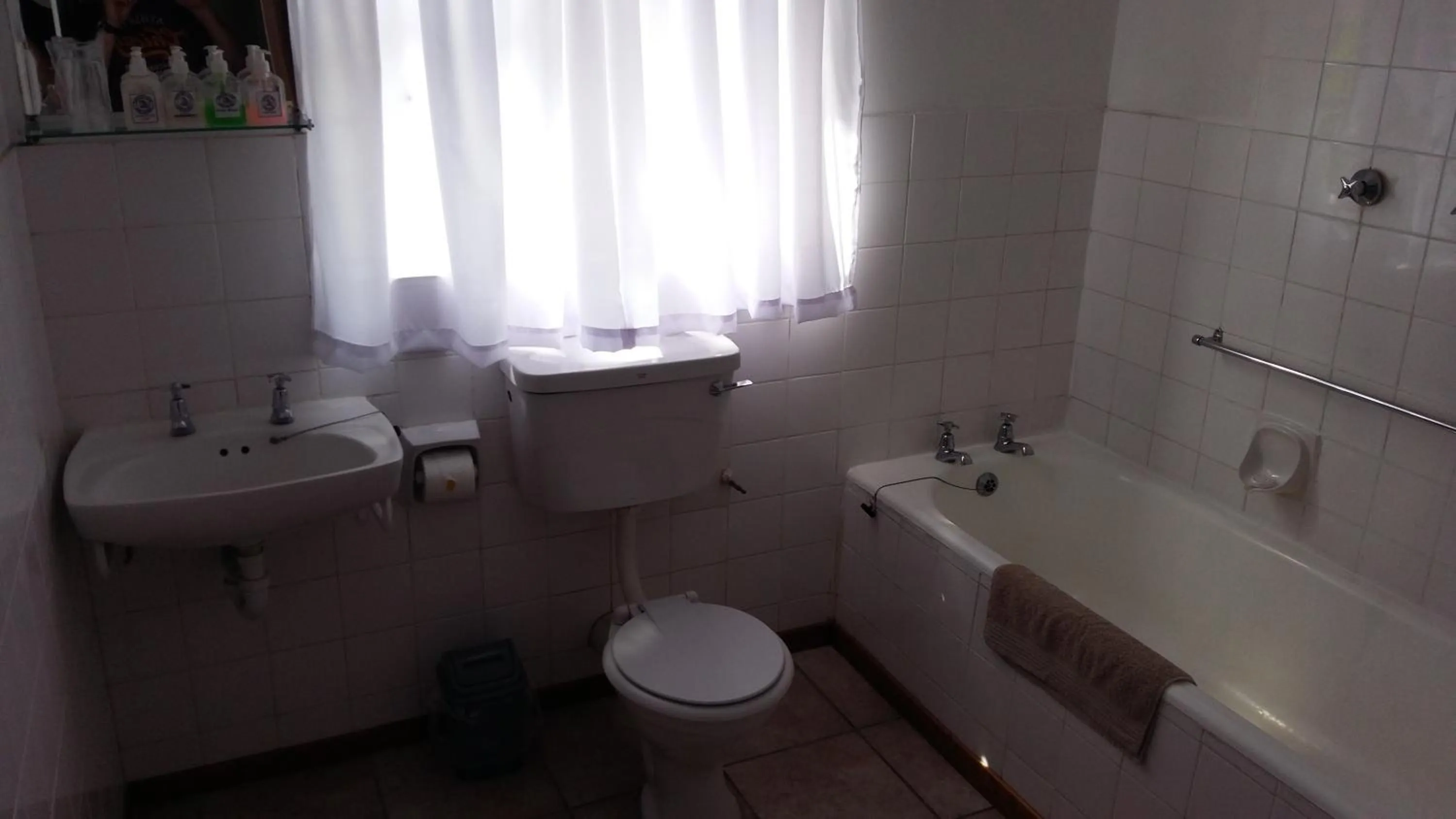 Bathroom in Albertinia Hotel