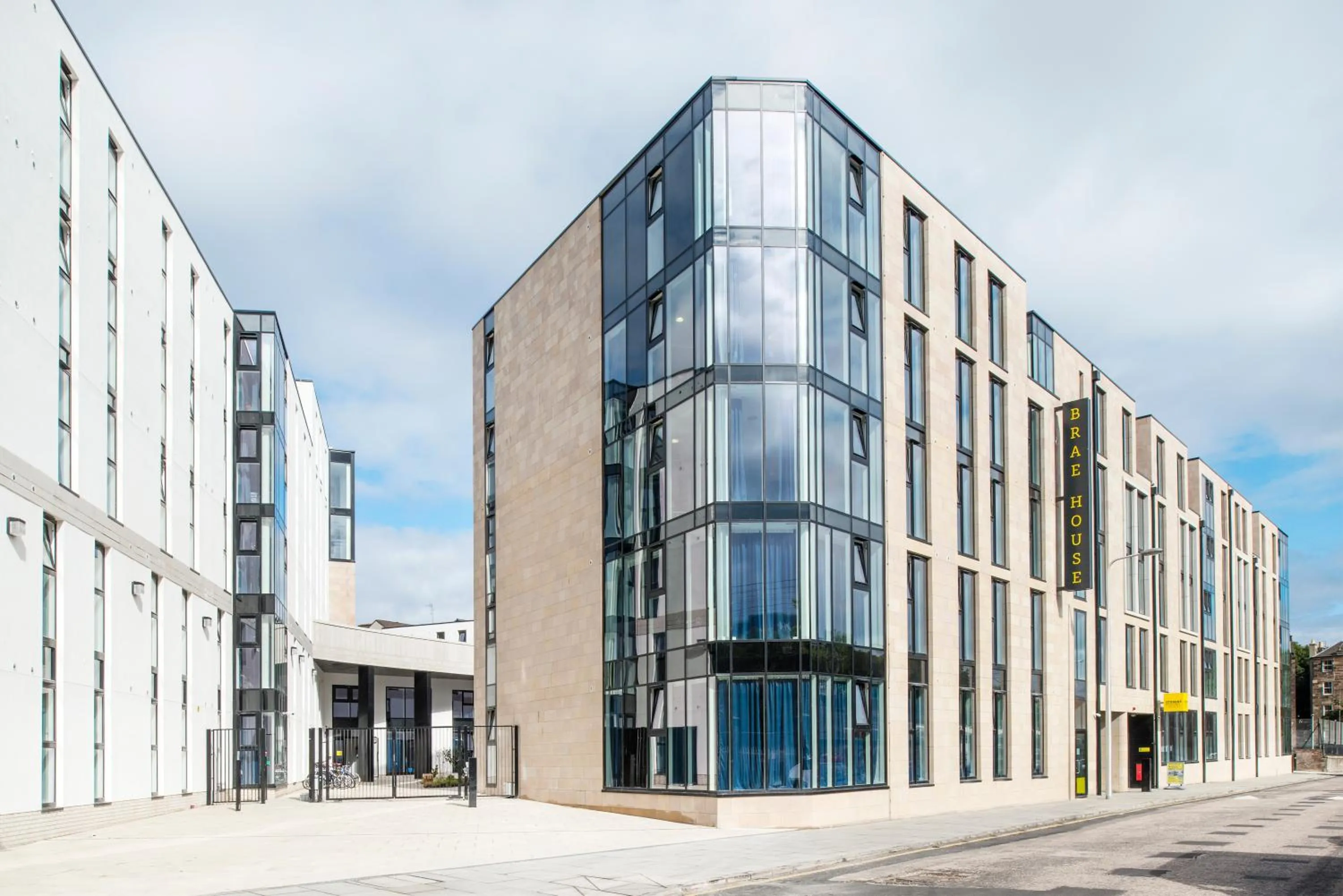 Facade/entrance in Destiny Student - Holyrood (Brae House)