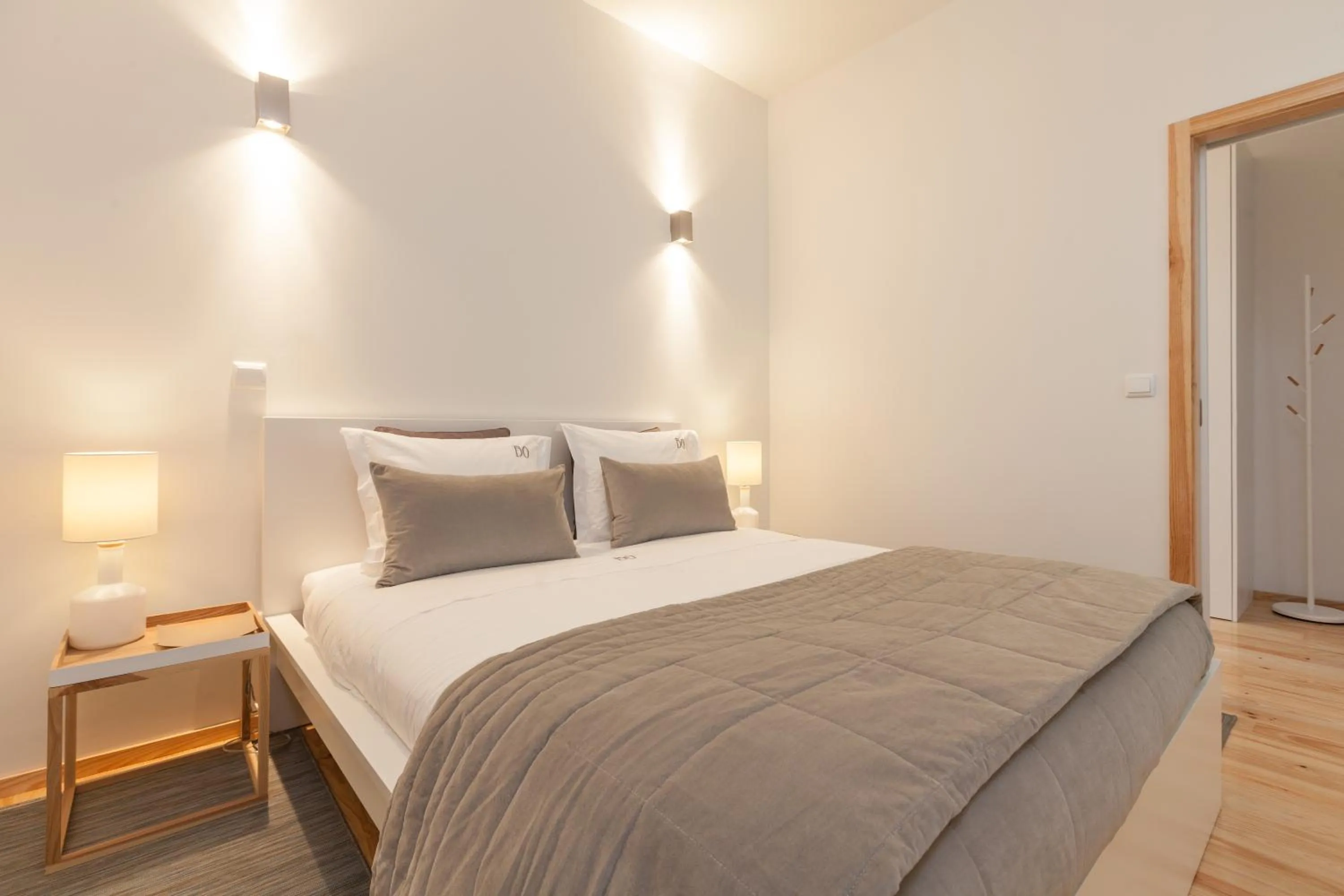 Bedroom, Bed in BO - Marquês Apartments